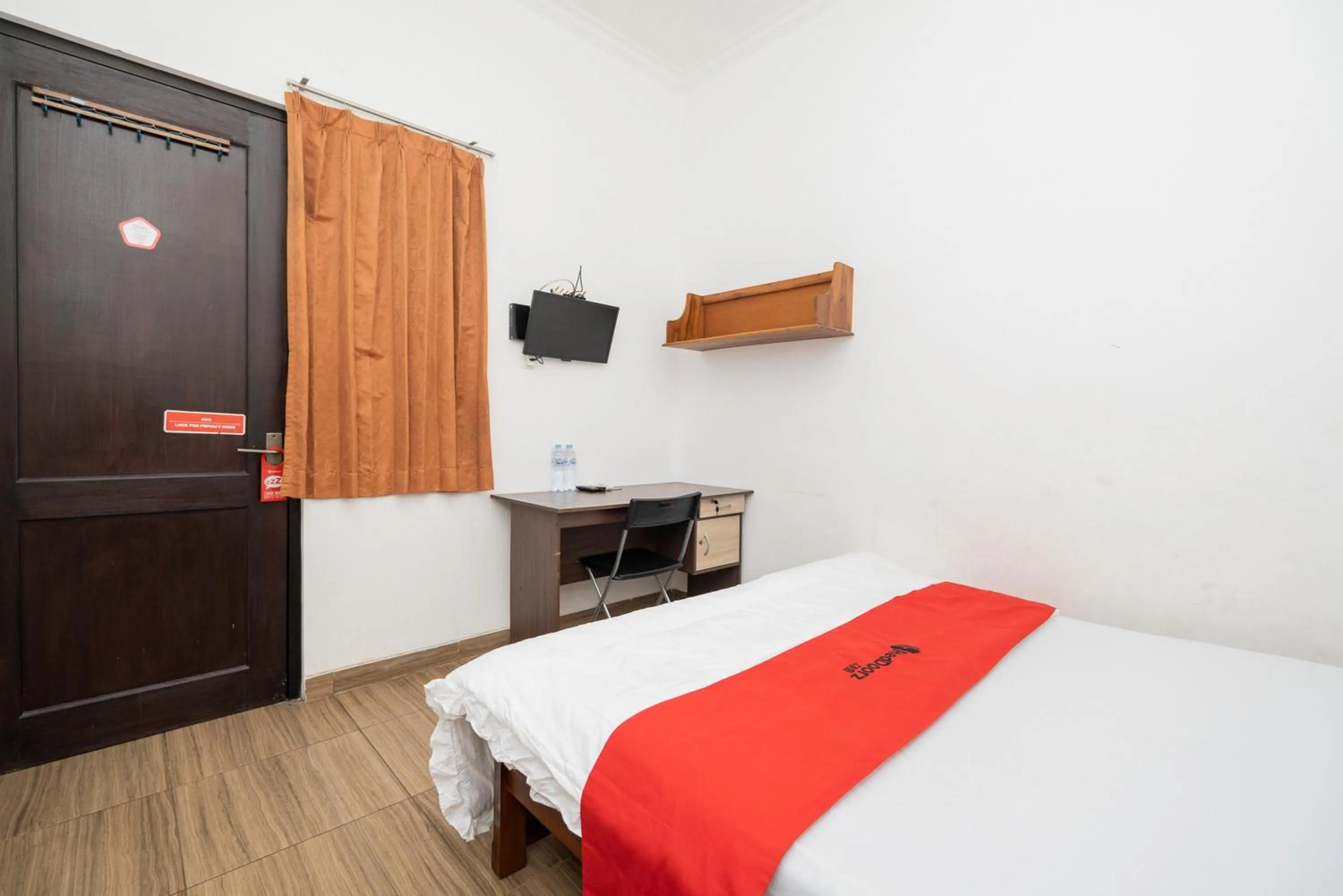 Bed in RedDoorz At Nginden Surabaya