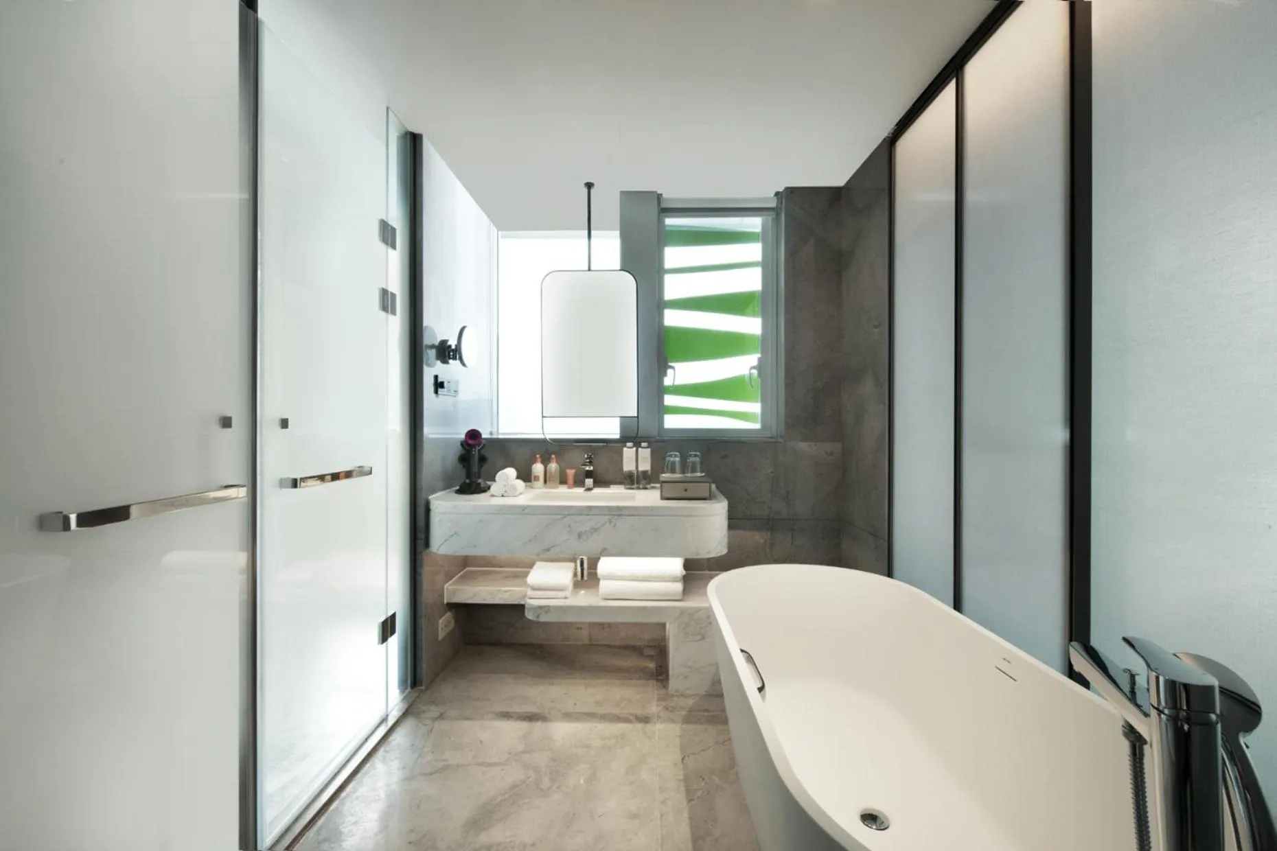 Photo of the whole room in Crowne Plaza Wuhan Optics Valley by IHG