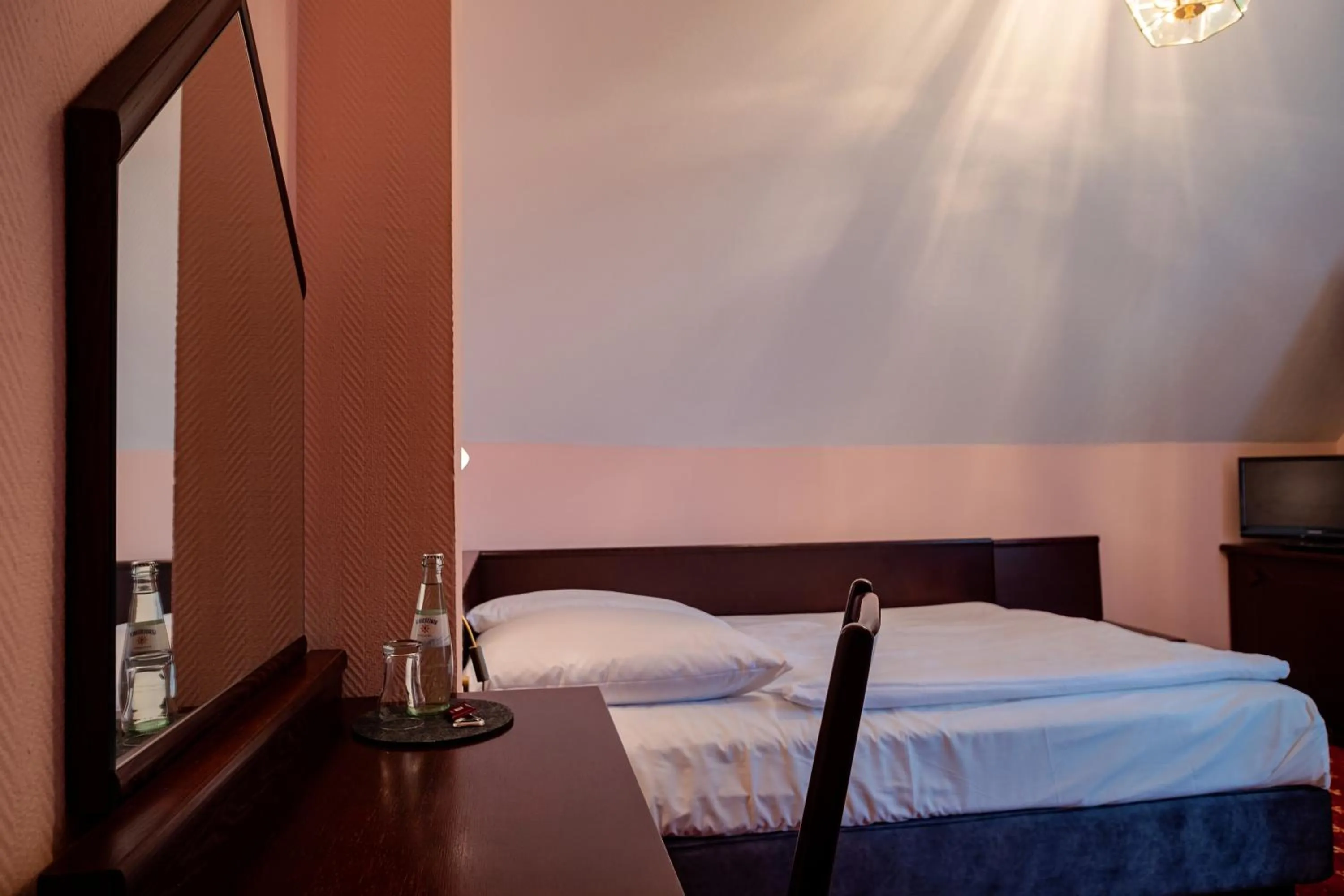 Bed in Hotel & Restaurant Bergschlösschen