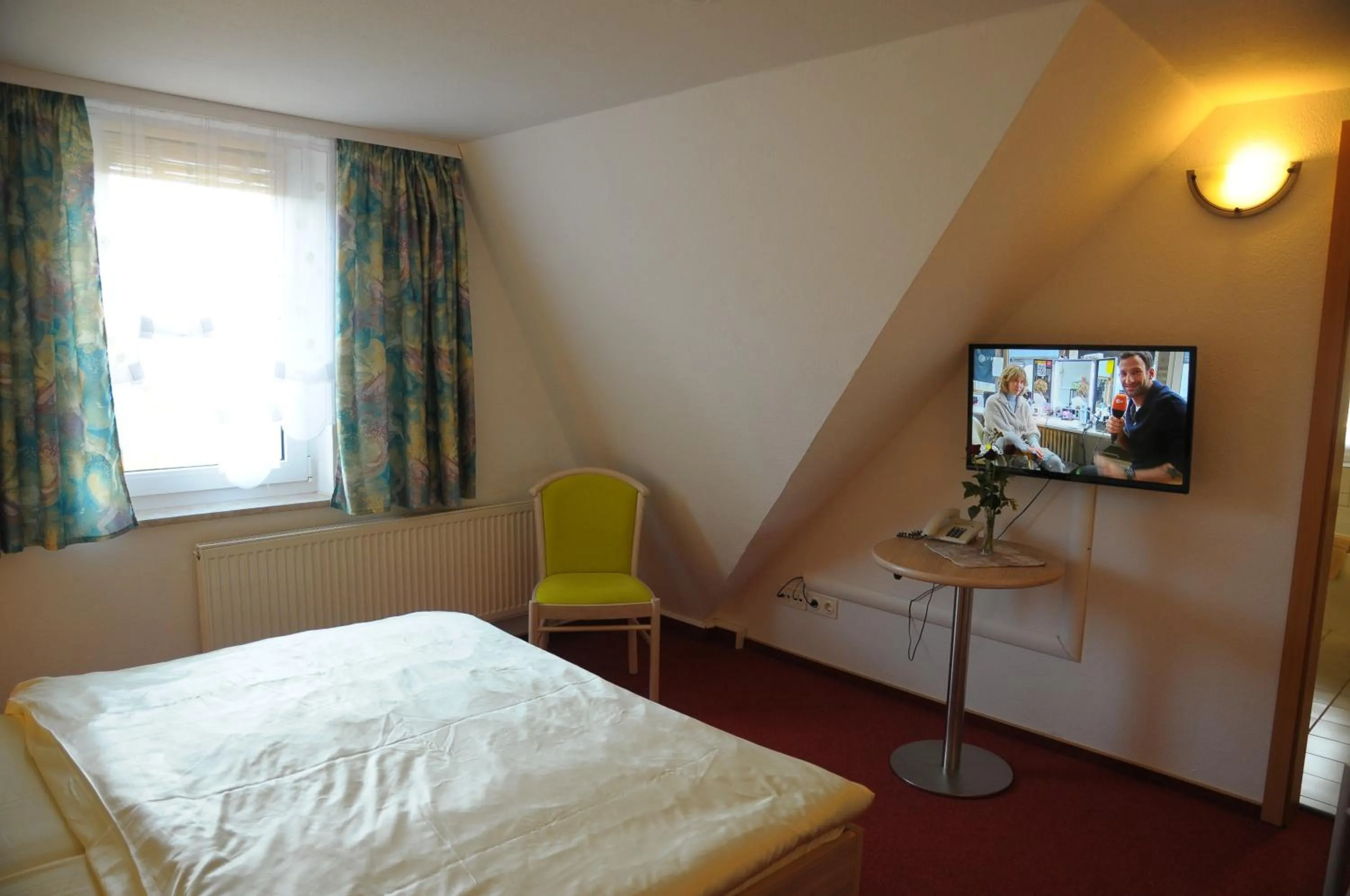 TV and multimedia, Bed in Aktiv Pension
