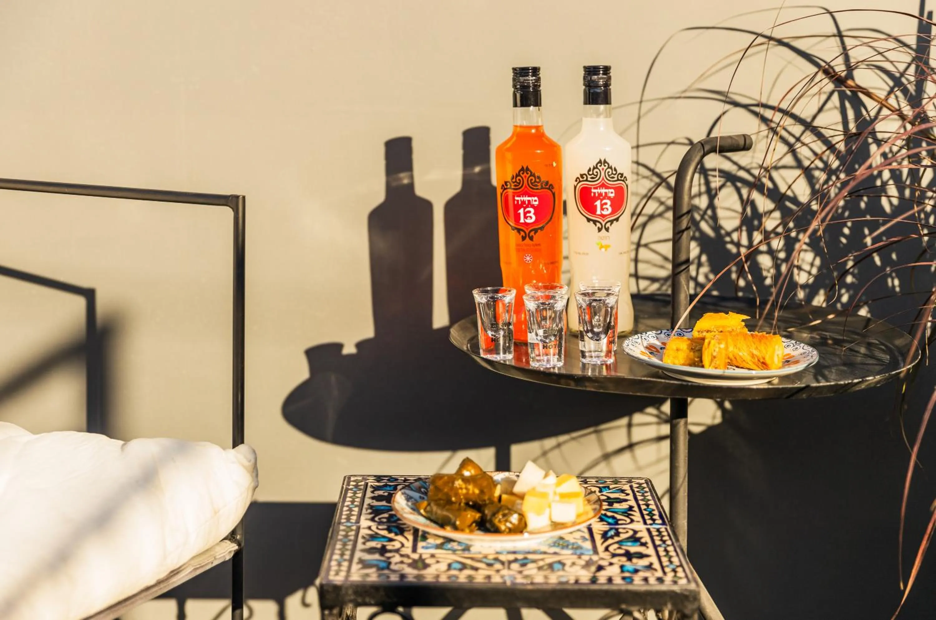 soundproof in Brown Machne Yehuda