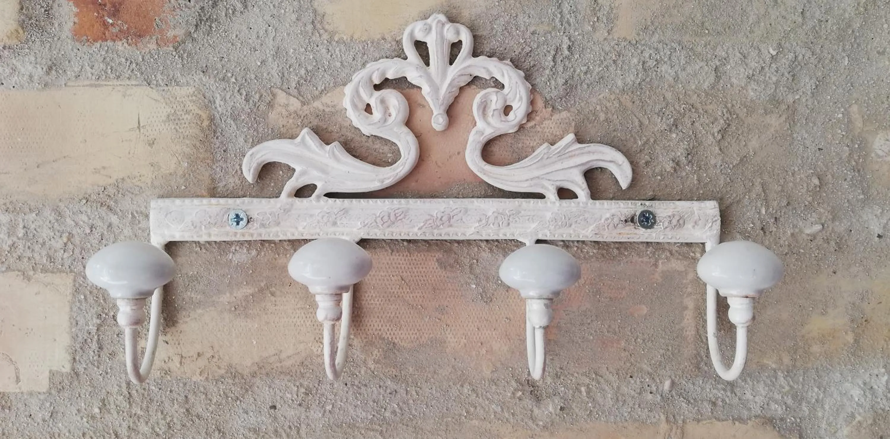 Decorative detail in La mia Casa nelle Marche