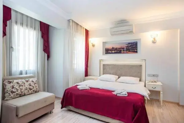 Deluxe Double Room (2 Adults + 1 Child) in Nacre Residence Deluxe Double Room (2 Adults + 1 Child) in Nacre Residence