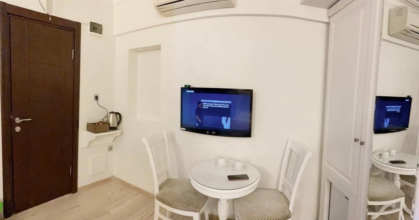 TV and multimedia in Nacre Residence