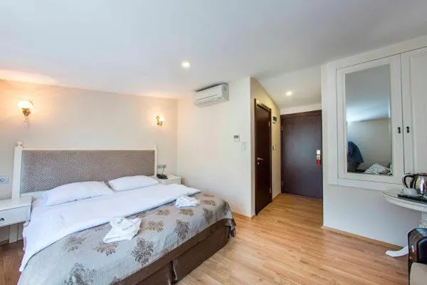 Bed in Nacre Residence