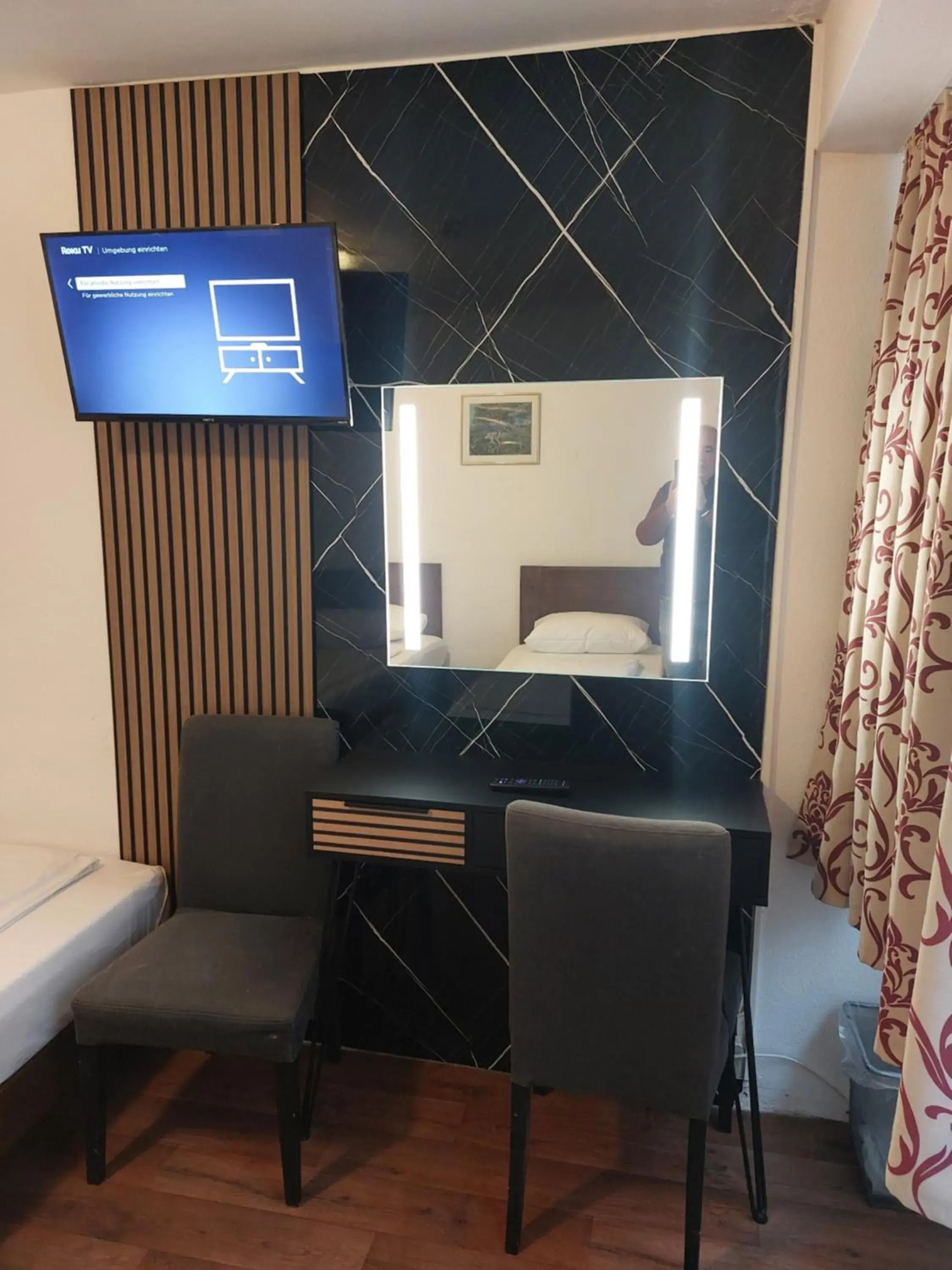 Twin Room in Pension Alpha Twin Room in Pension Alpha