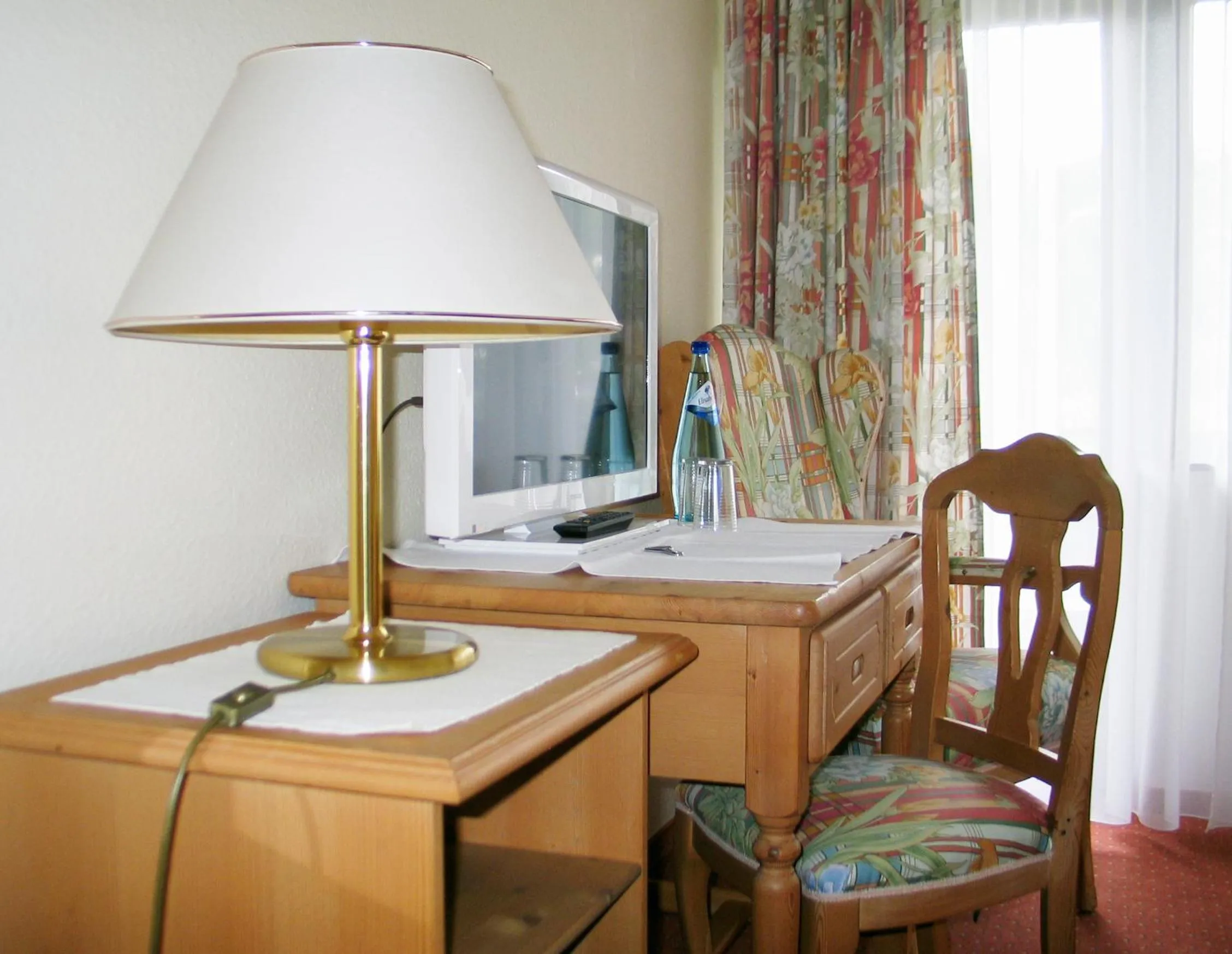 TV and multimedia, Bed in Hotel Bad Dürkheim