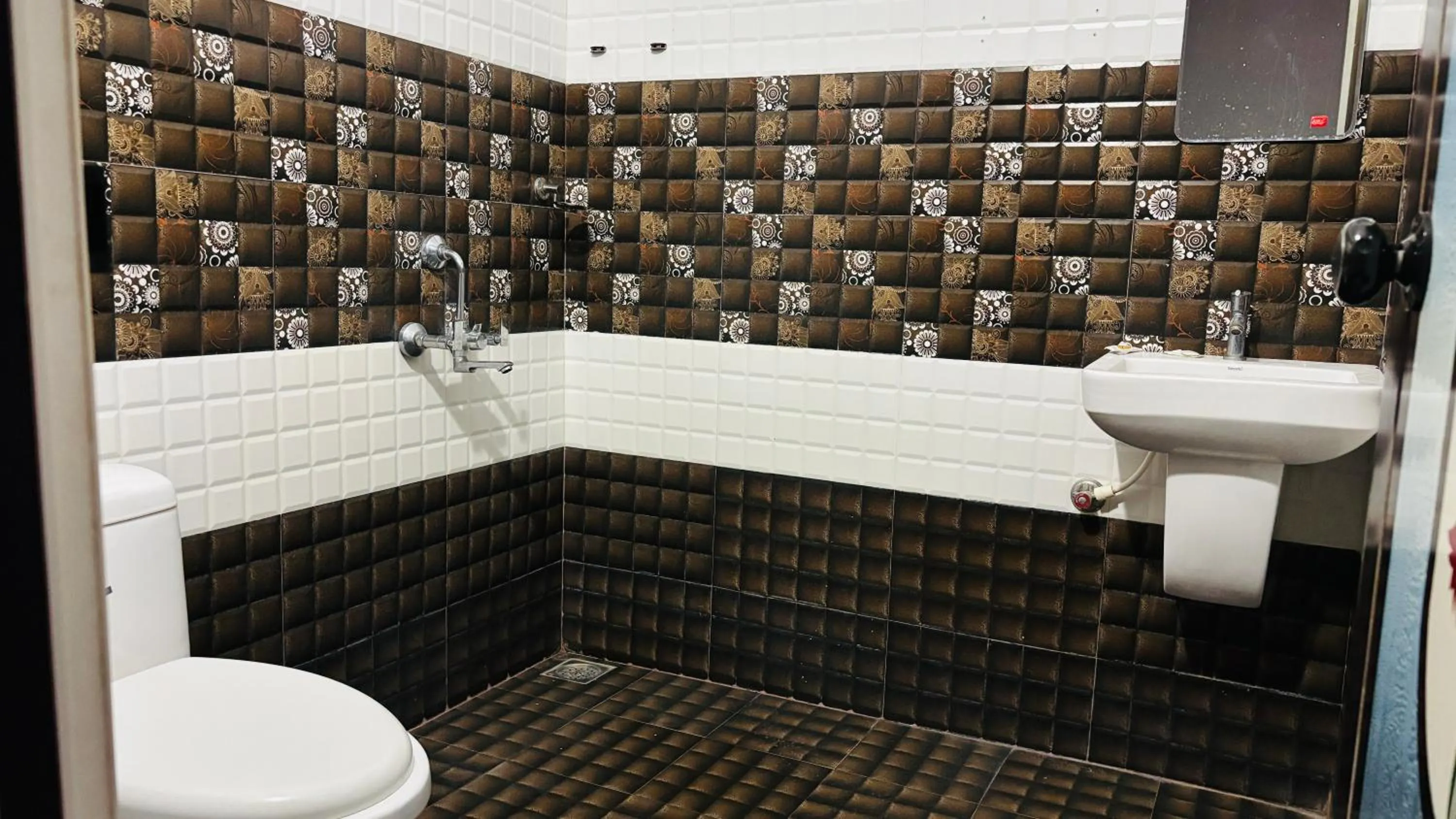 Marari Charlys Homestay