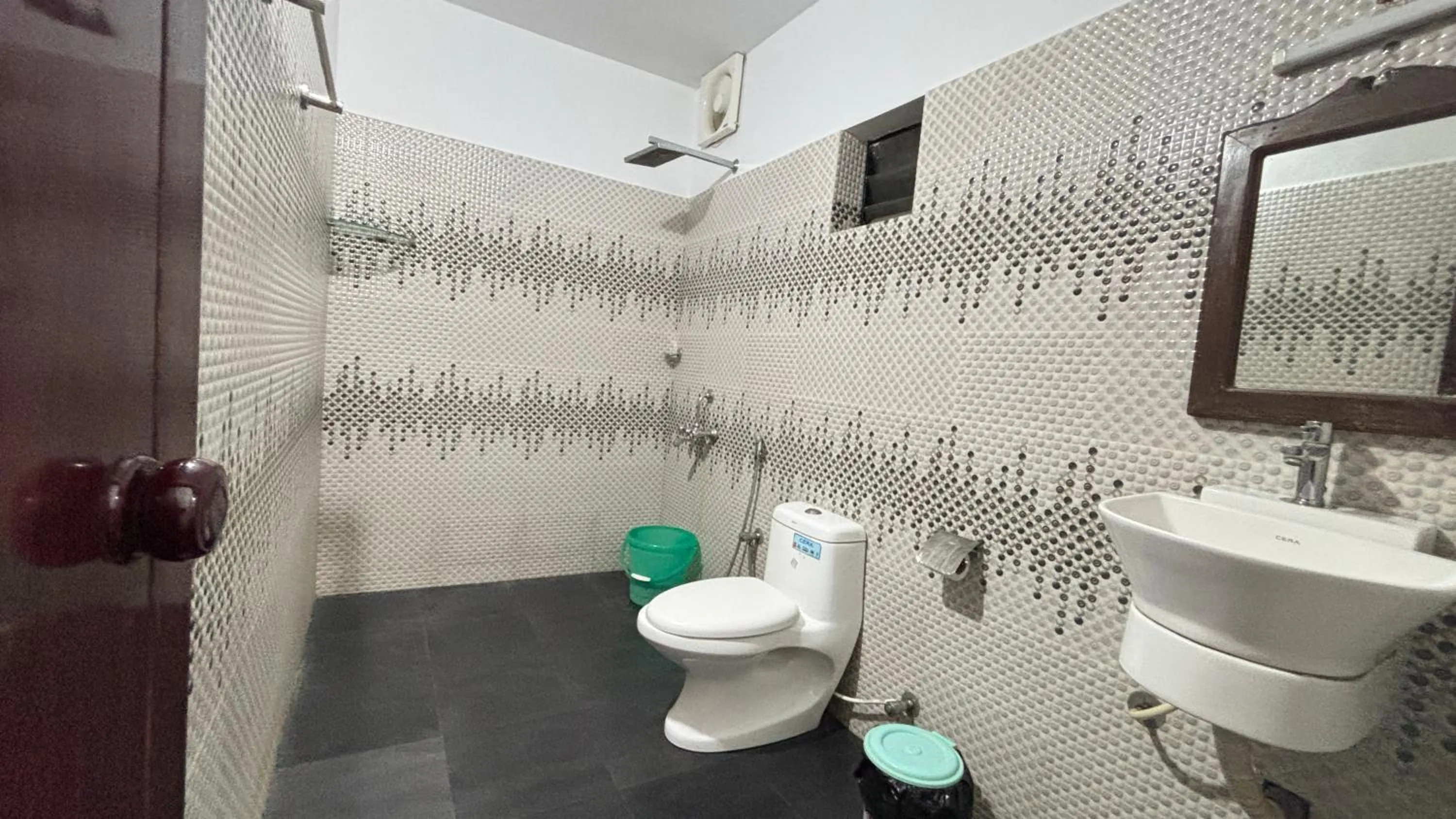 Marari Charlys Homestay