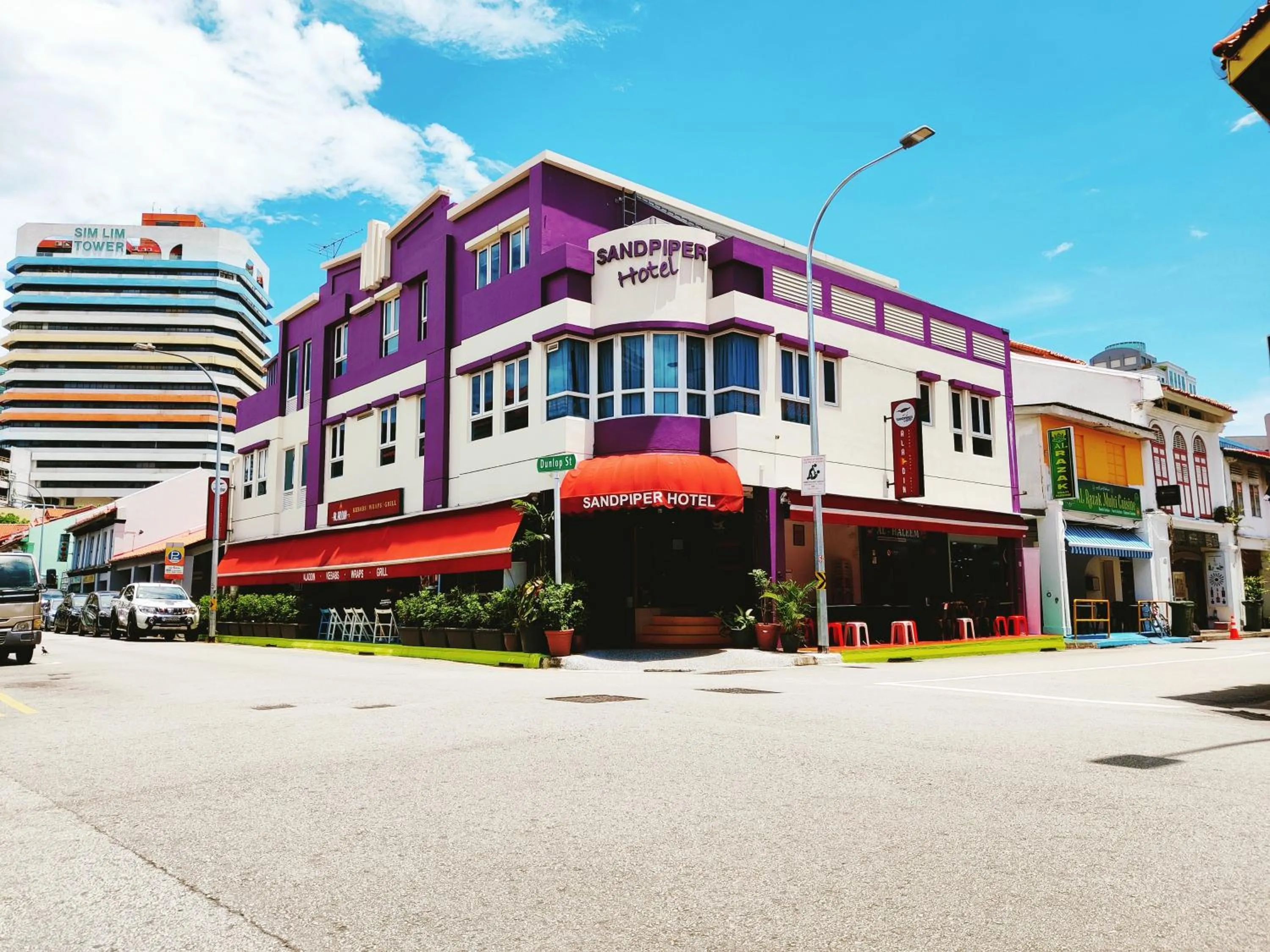 Property building in Sandpiper Hotel Singapore