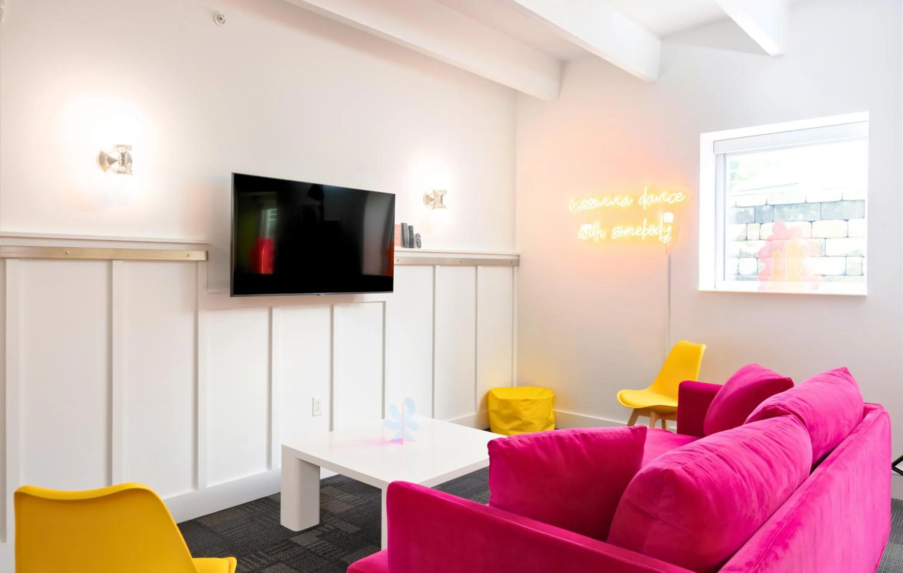 Seating area in The Gallatin