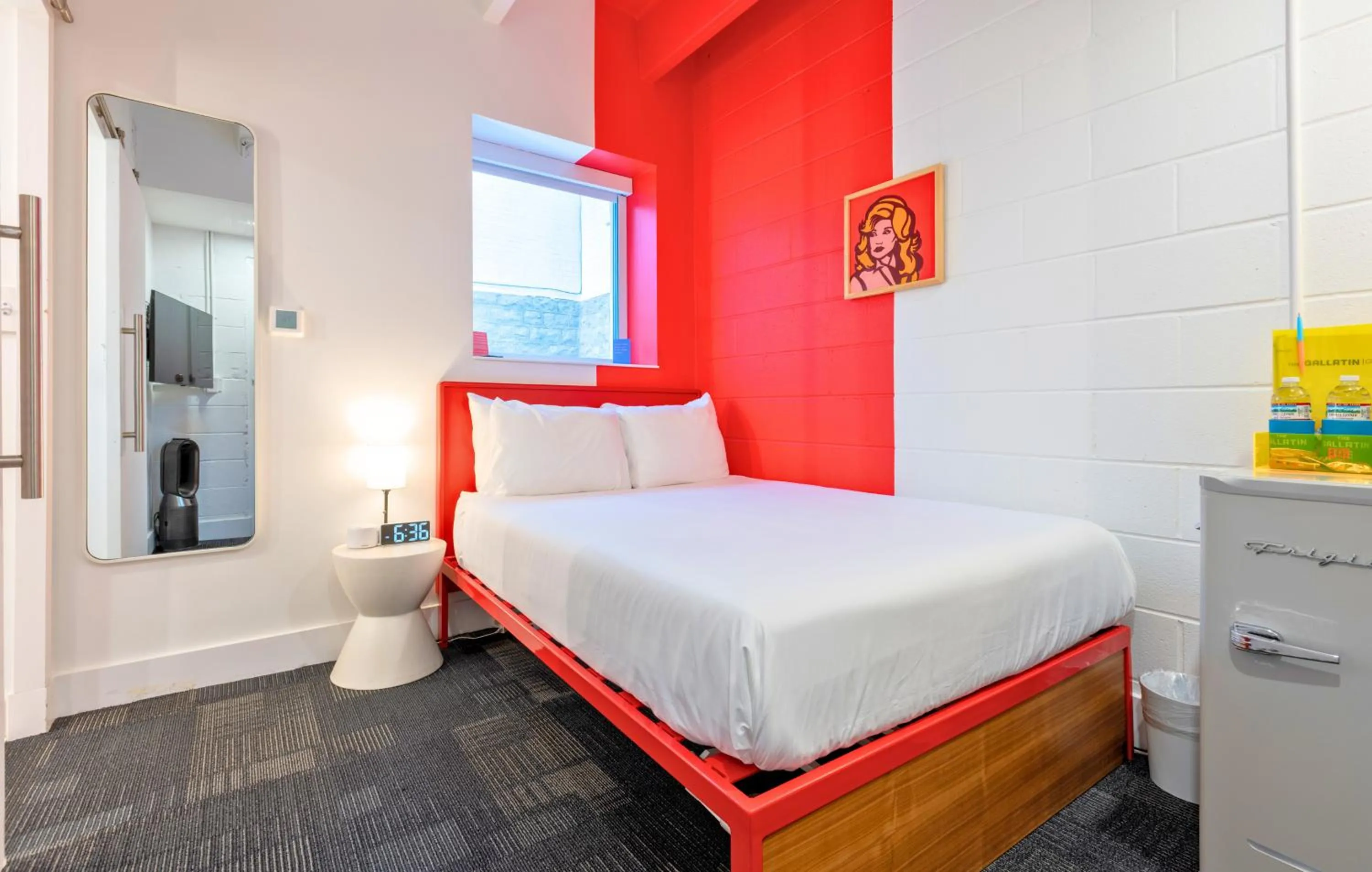 Bedroom, Bed in The Gallatin