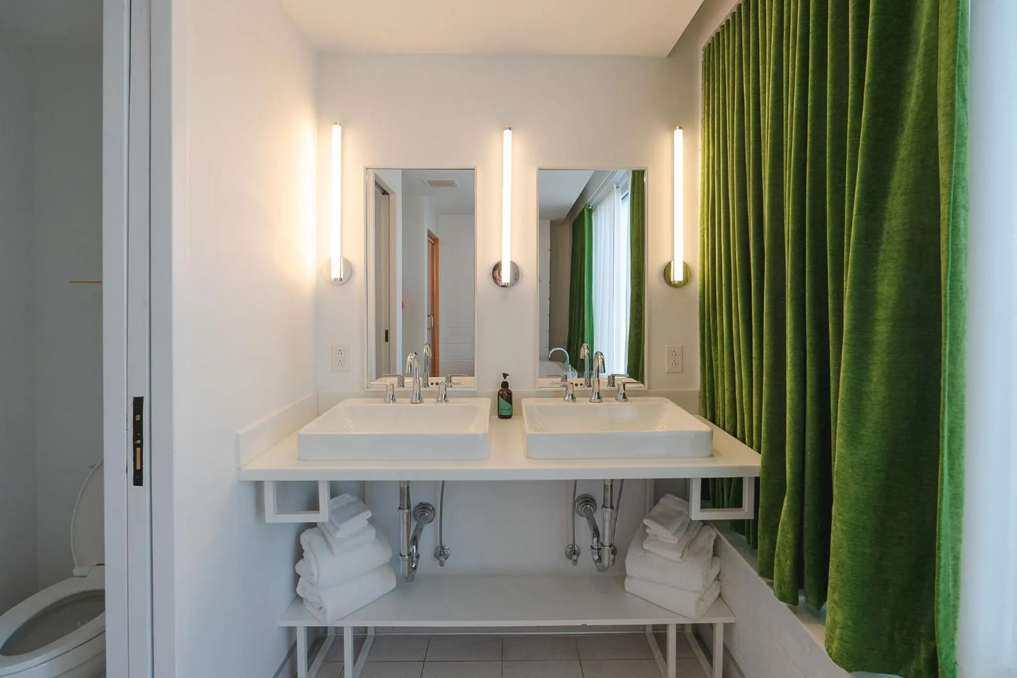 Bathroom in The Gallatin