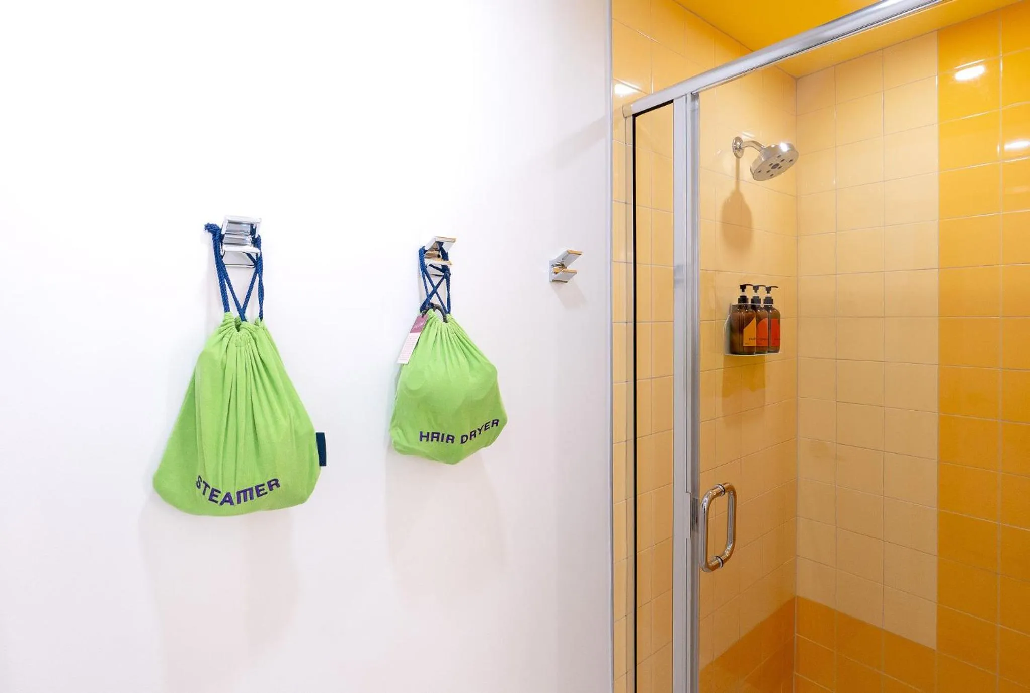 Shower in The Gallatin