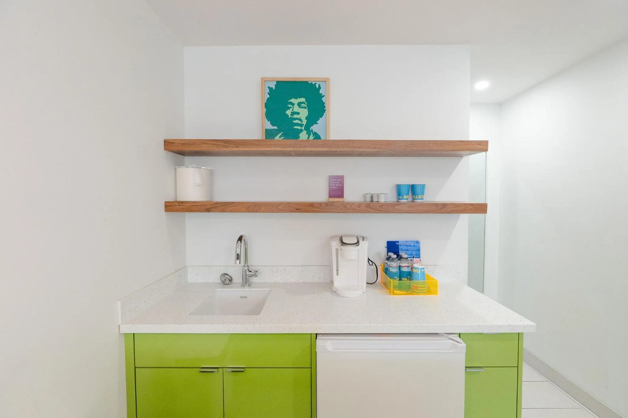 Kitchen or kitchenette in The Gallatin