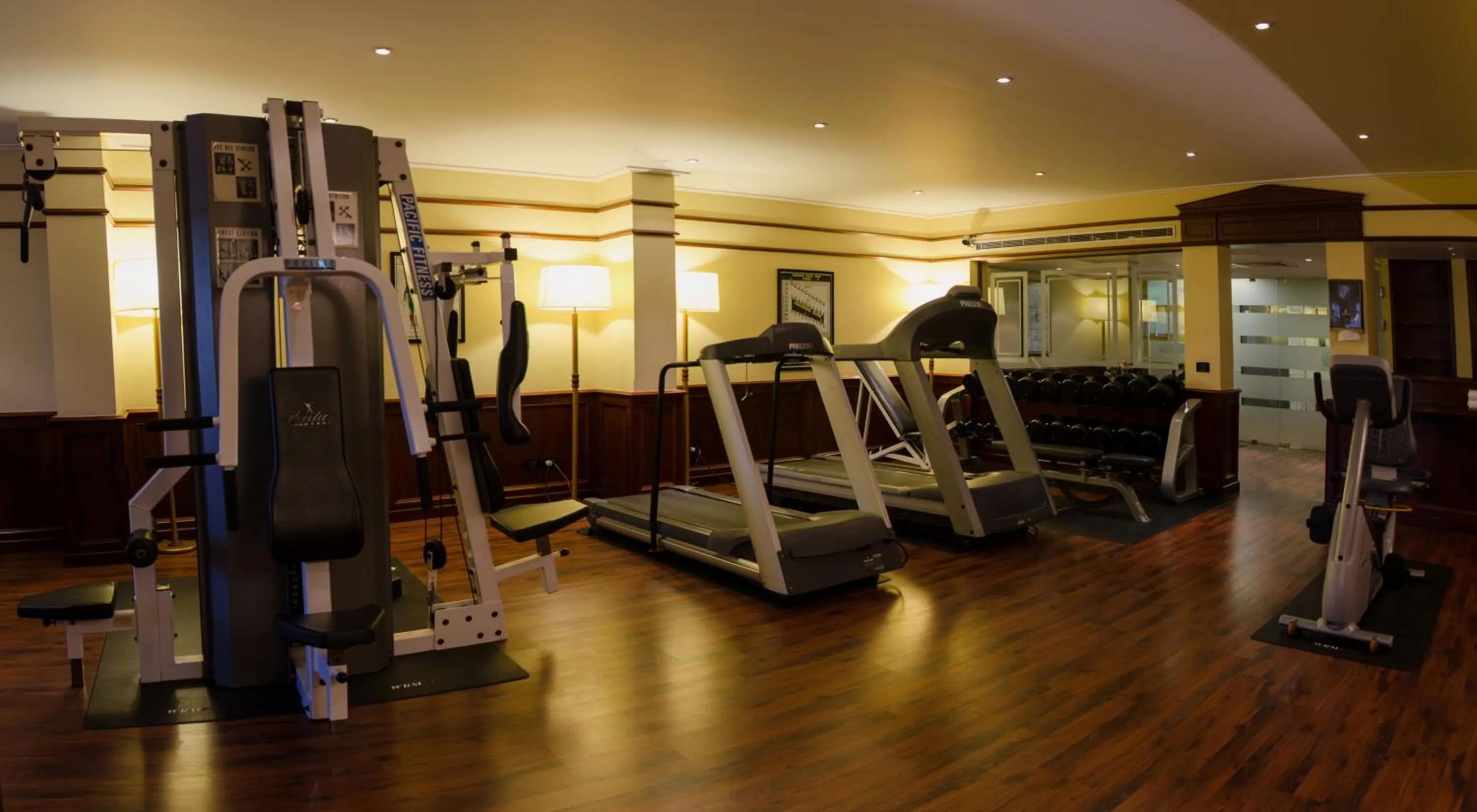 Fitness centre/facilities in Le Commodore Hotel