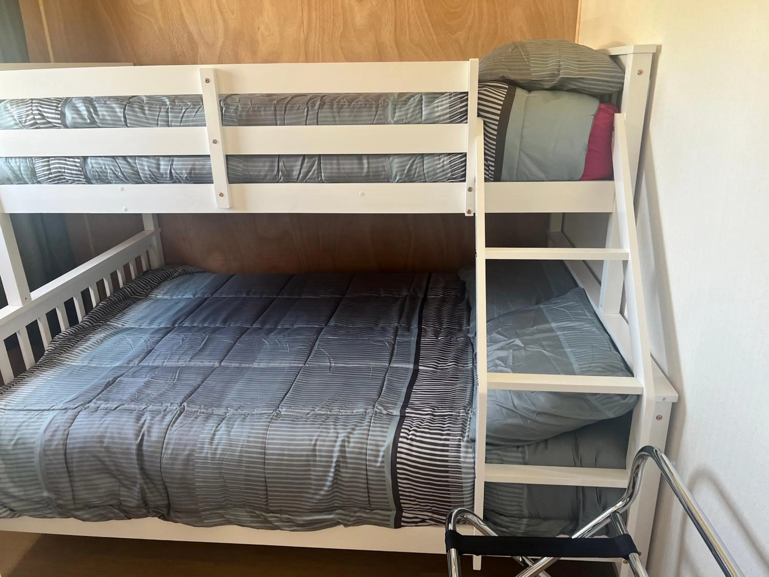 Bed in Windsor Motel