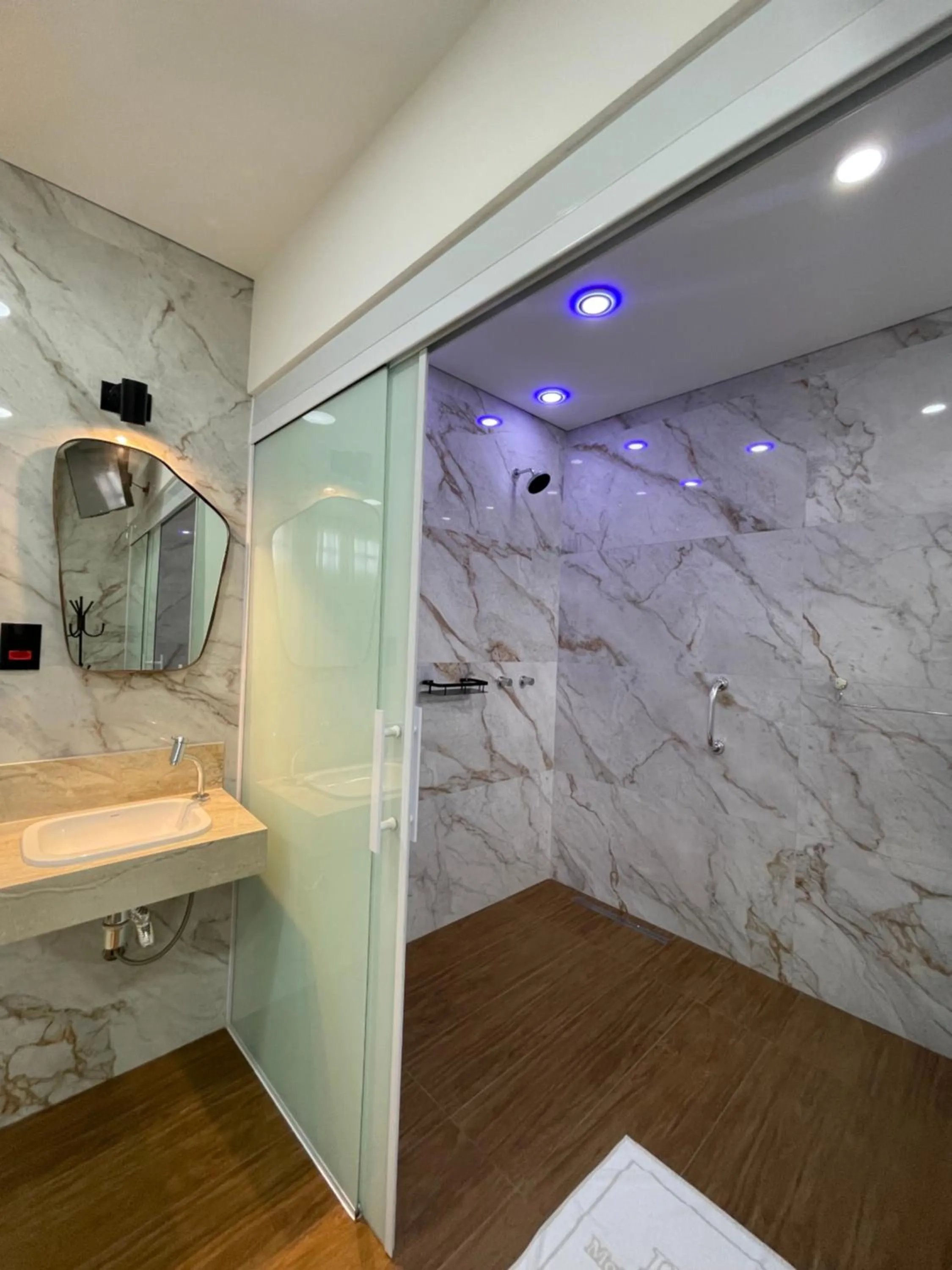 Green It Motel & Hotel