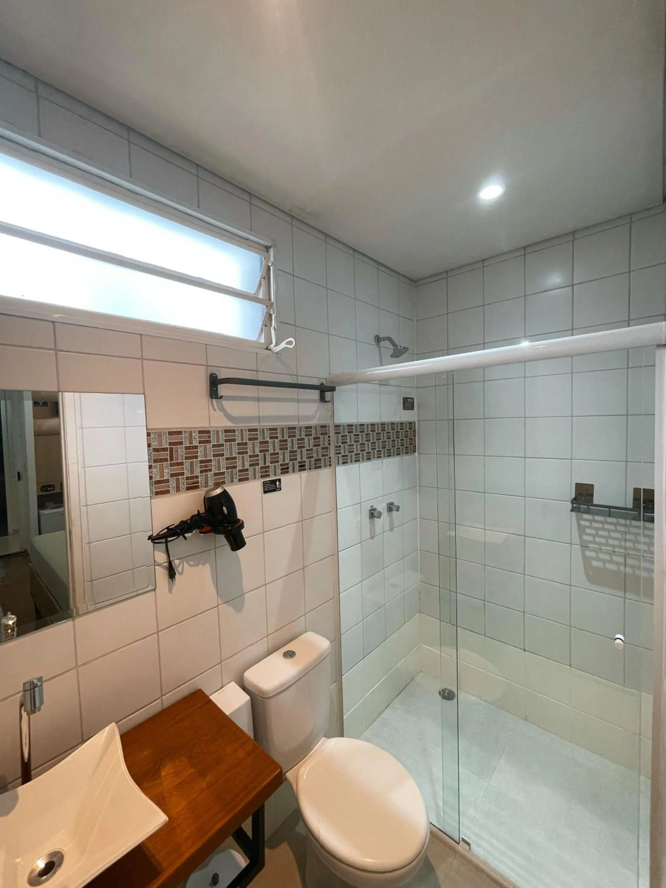 Shower in Green It Motel & Hotel