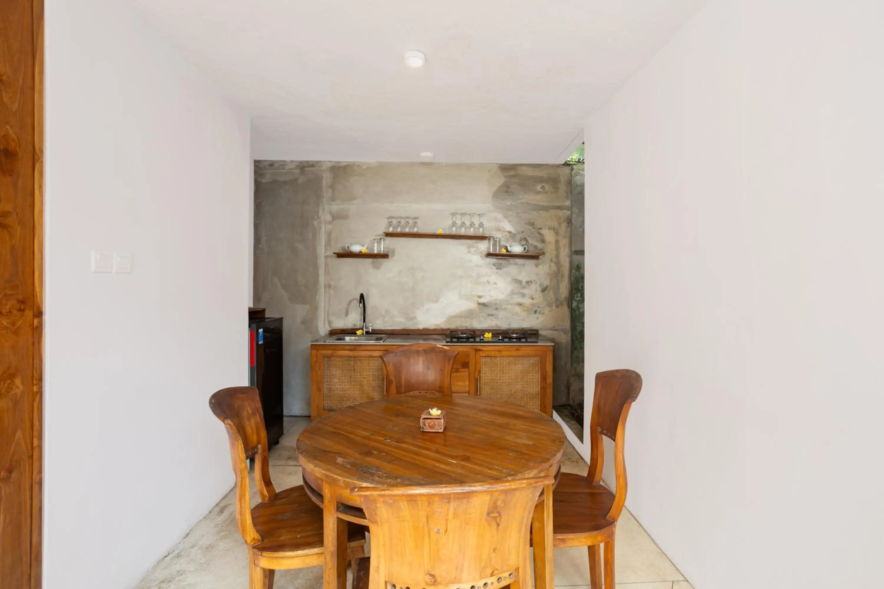 Kitchen or kitchenette in Reswaha Villas by GenuineHost