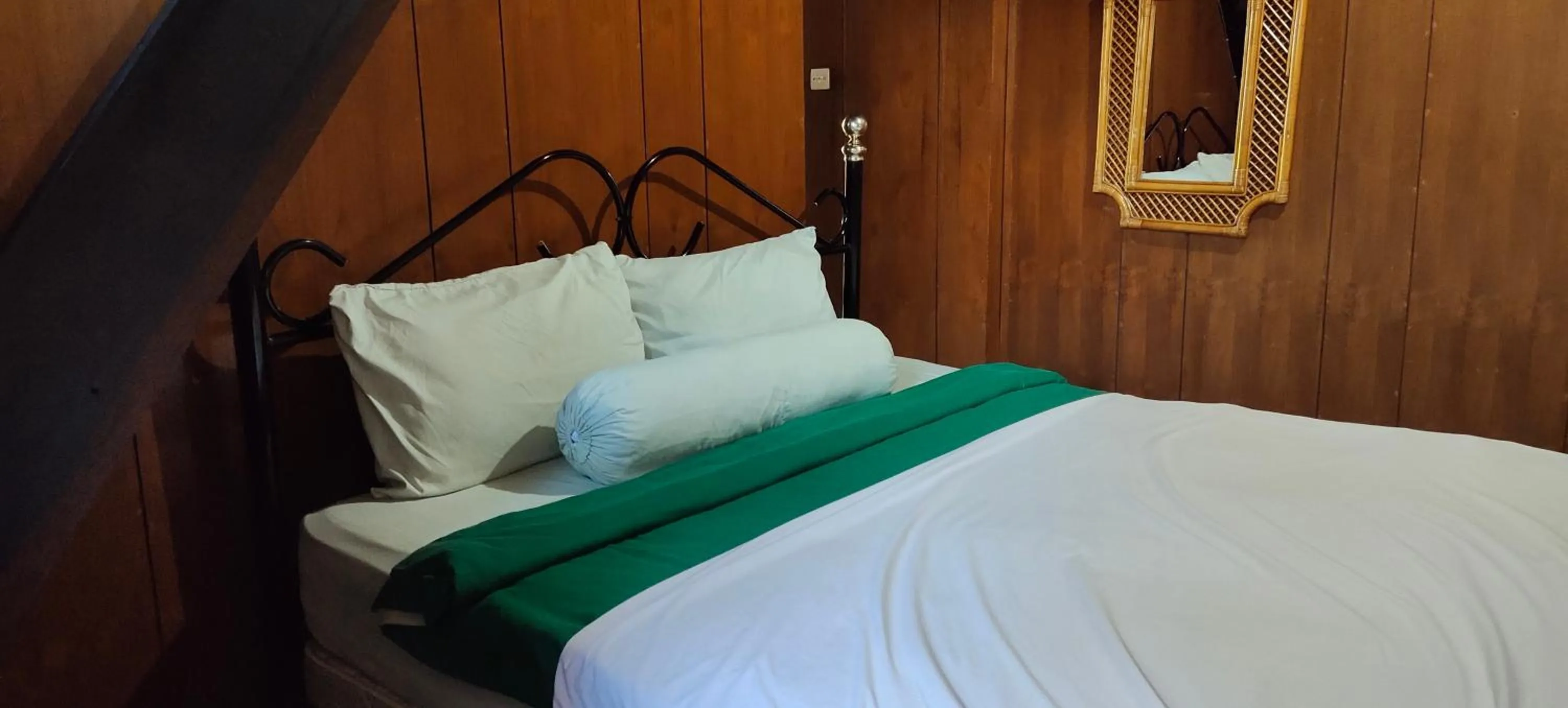 Bedroom, Bed in OBC Villa