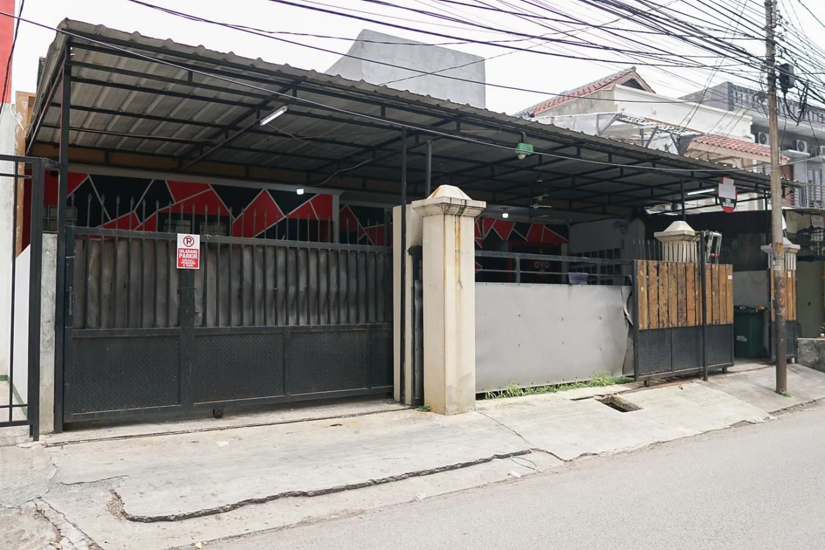 Property building in Cosmo Tanjung Duren Mitra RedDoorz