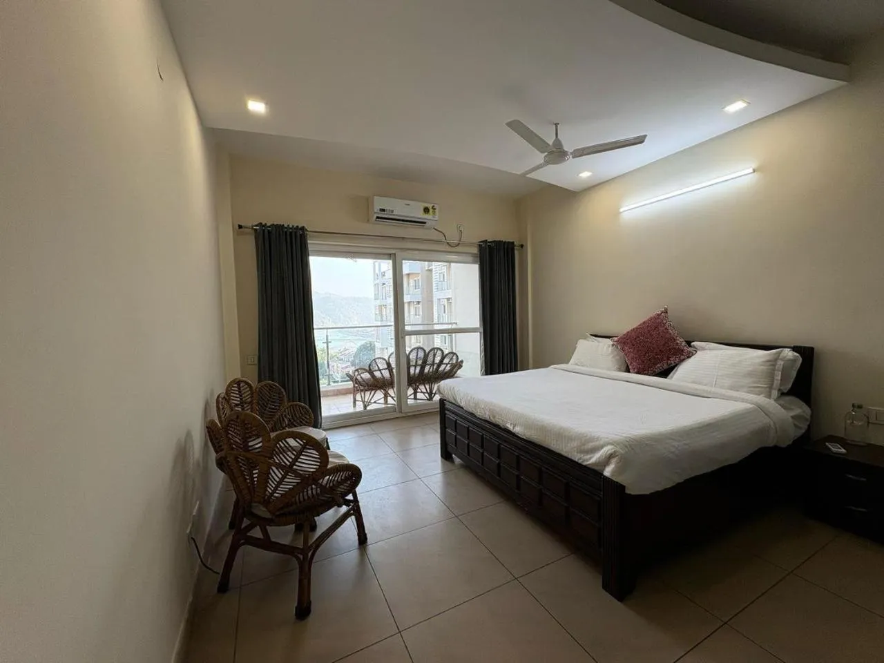 Bed in Golden Healing Journeys Homestay