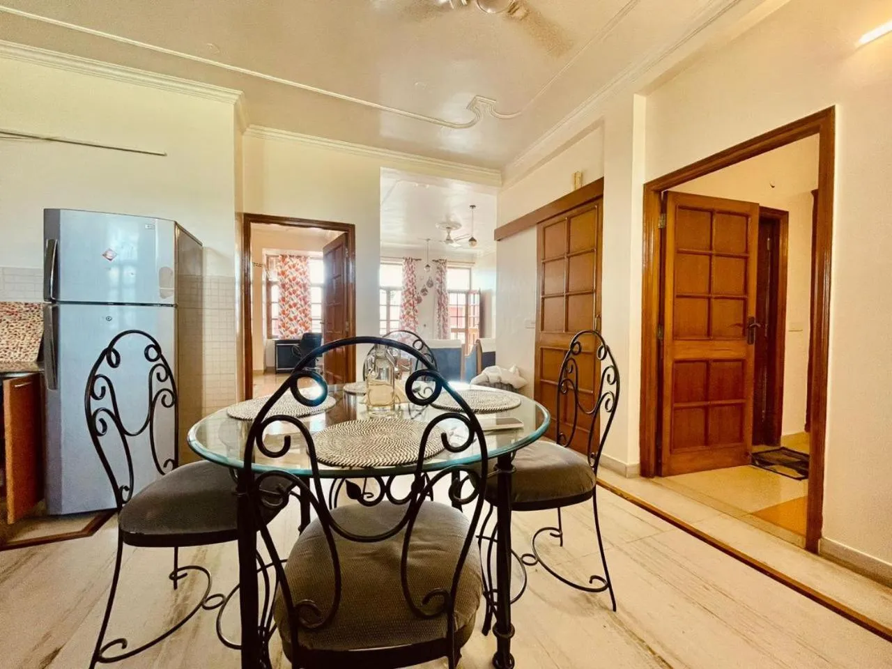 Kitchen or kitchenette in Golden Healing Journeys Homestay