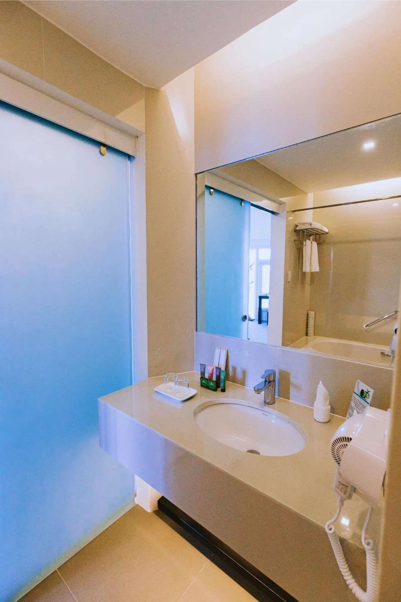 Bathroom in Arterra Seaview Resort