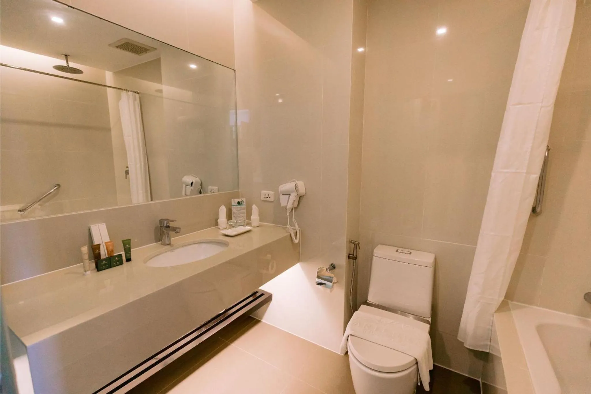 Toilet in Arterra Seaview Resort