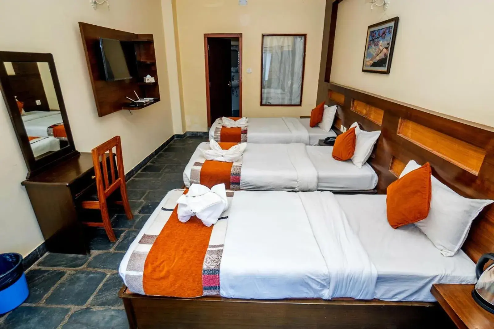 Triple Room with Bath in Hotel Kunja Triple Room with Bath in Hotel Kunja