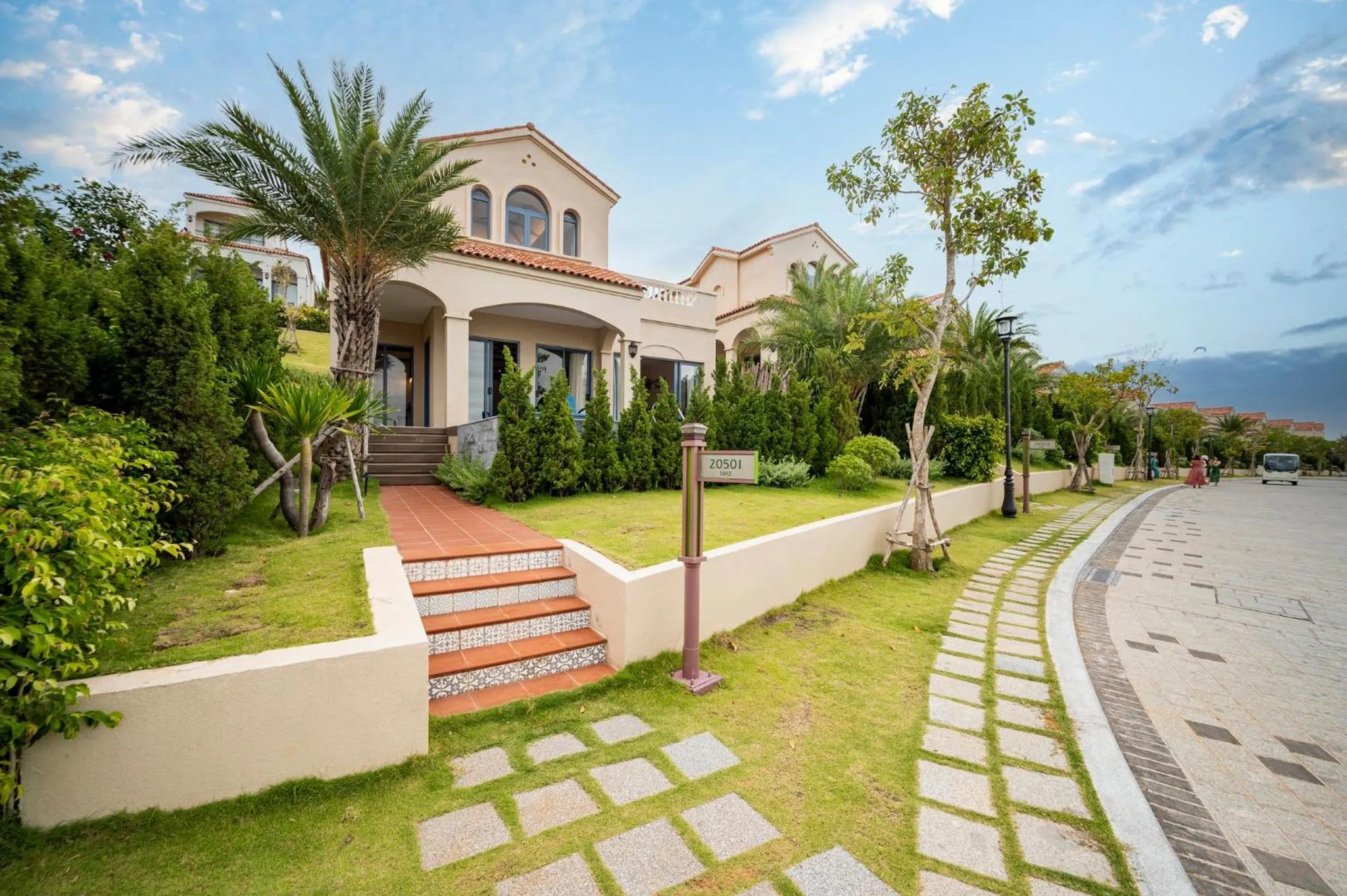 Swimming pool in Centara Mirage Resort Mui Ne