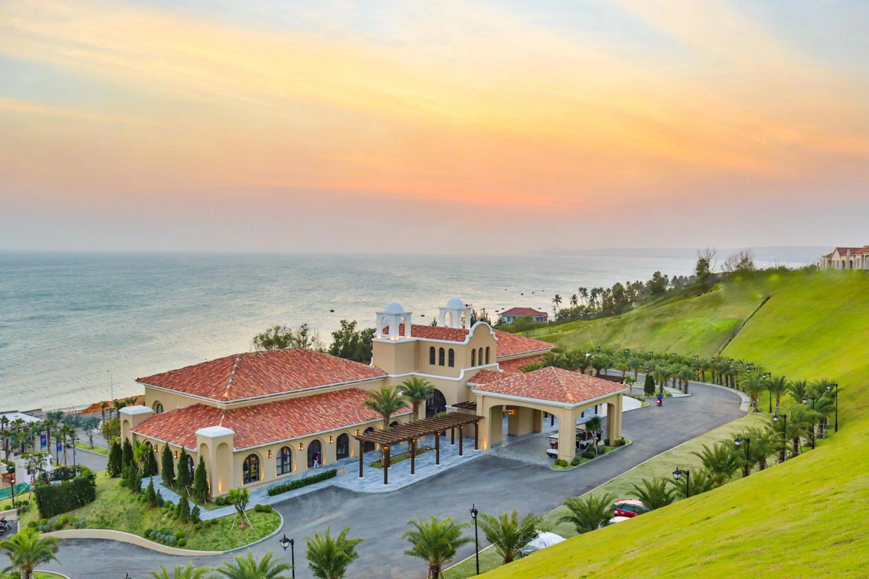 Lobby or reception in Centara Mirage Resort Mui Ne