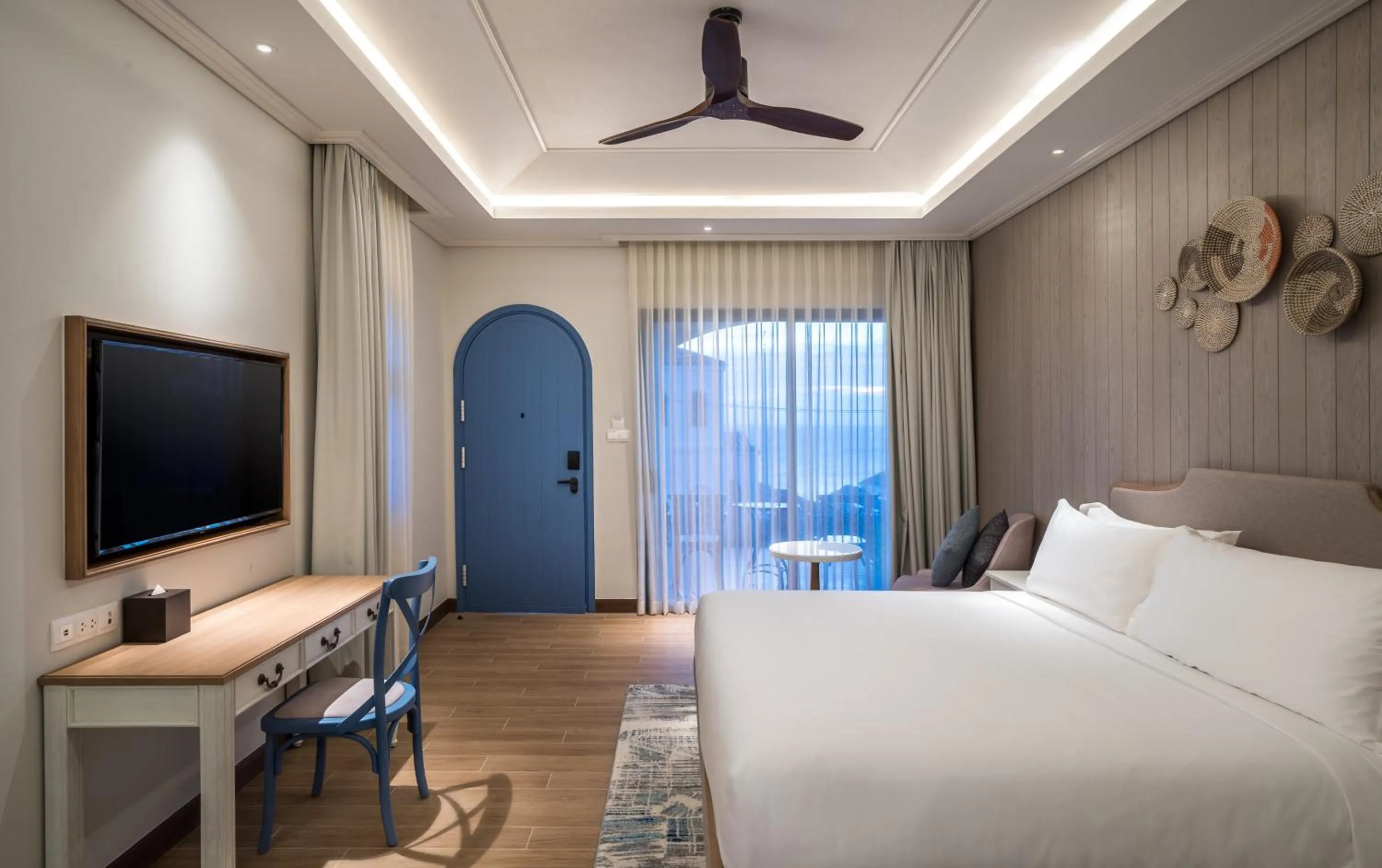 Photo of the whole room, Bed in Centara Mirage Resort Mui Ne