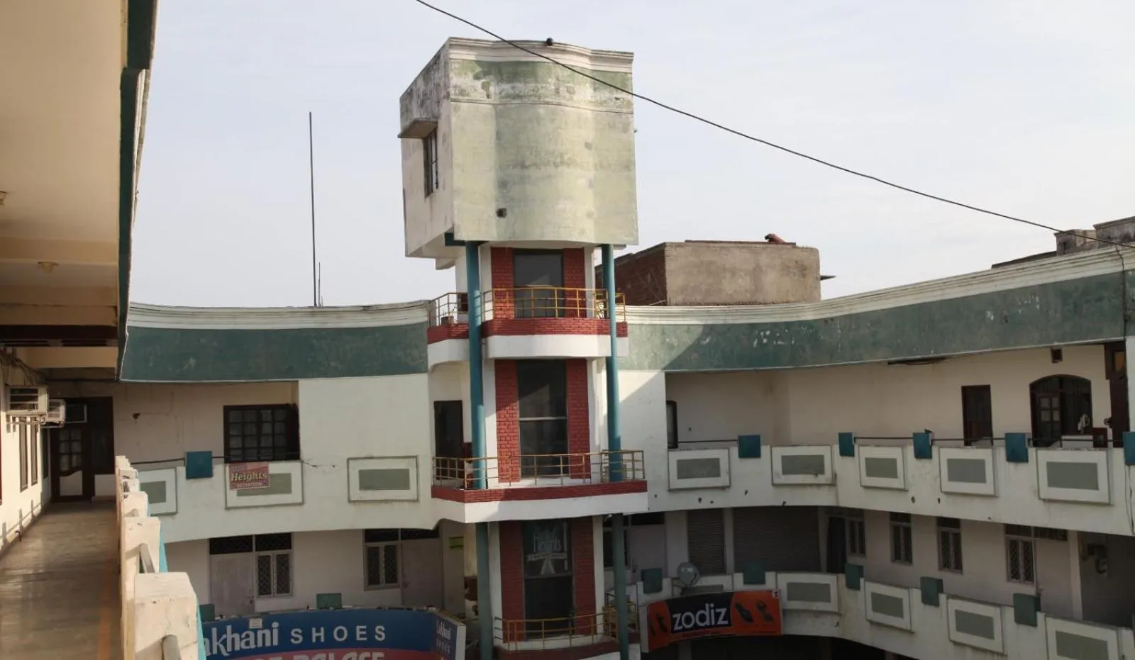 Property building in Hotel Metro Regency Meerut