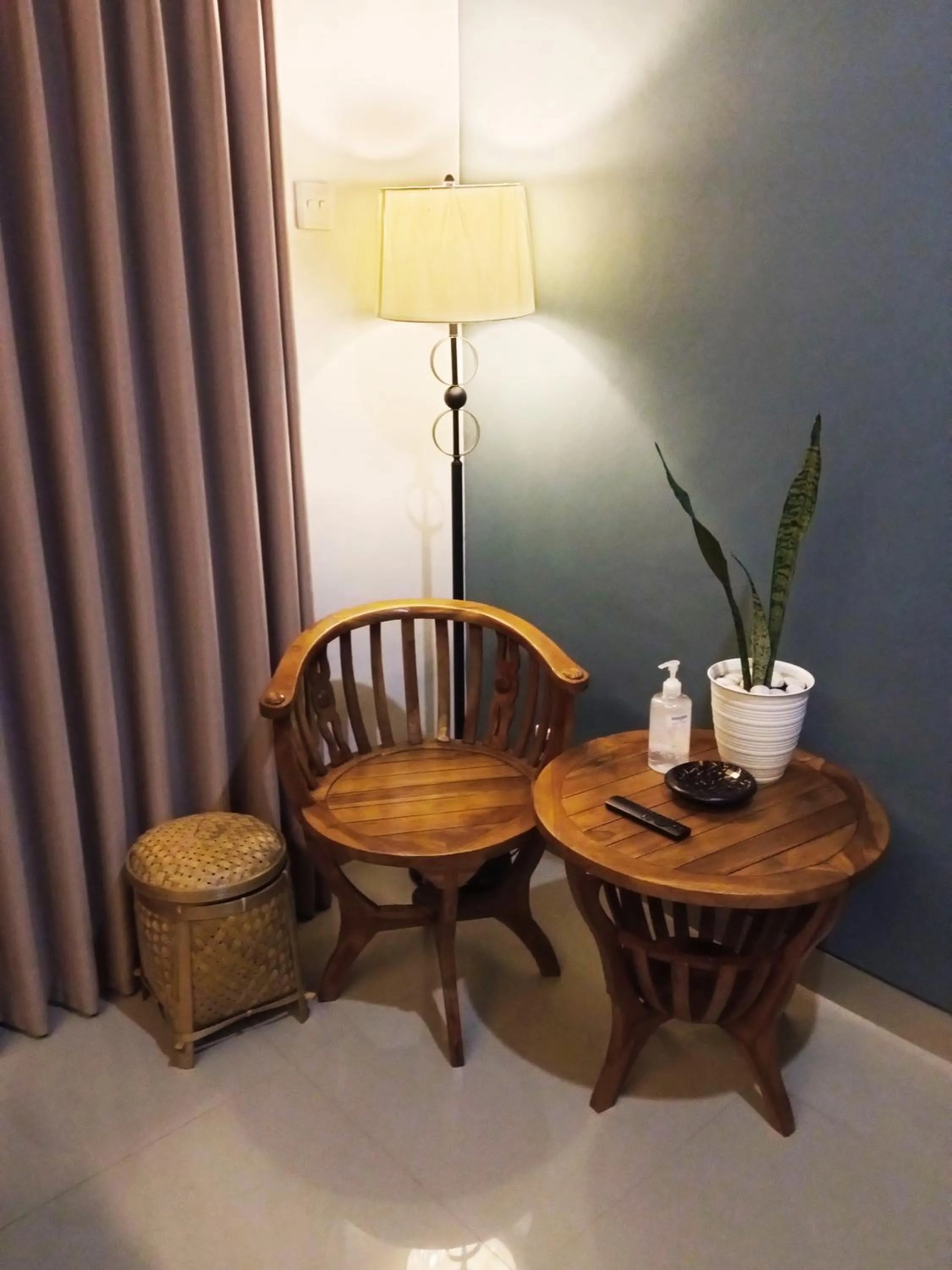 Seating area in Tamiu Guesthouse at Desa Wisata Keramas Near Keramas Surf Beach