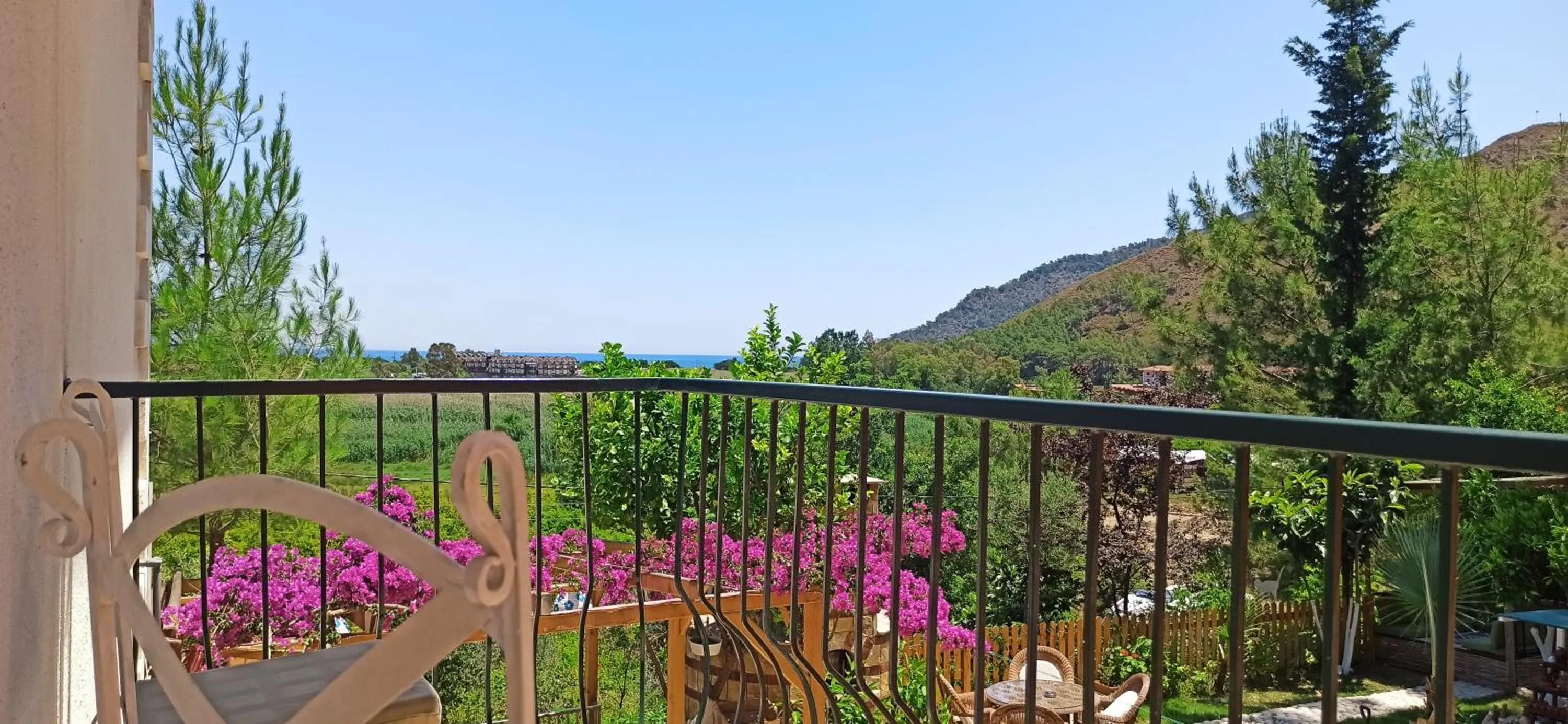 Balcony/Terrace in Swiss Eviniz Hotel