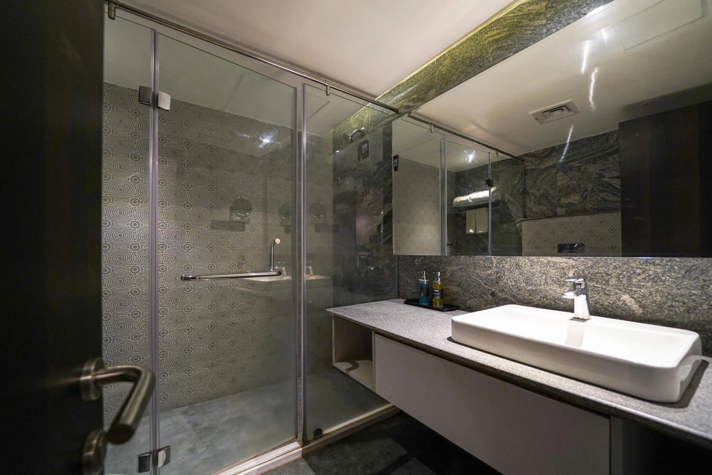 Shower in Olive Hotel MG Road Dunsvirk Inn by Embassy Group