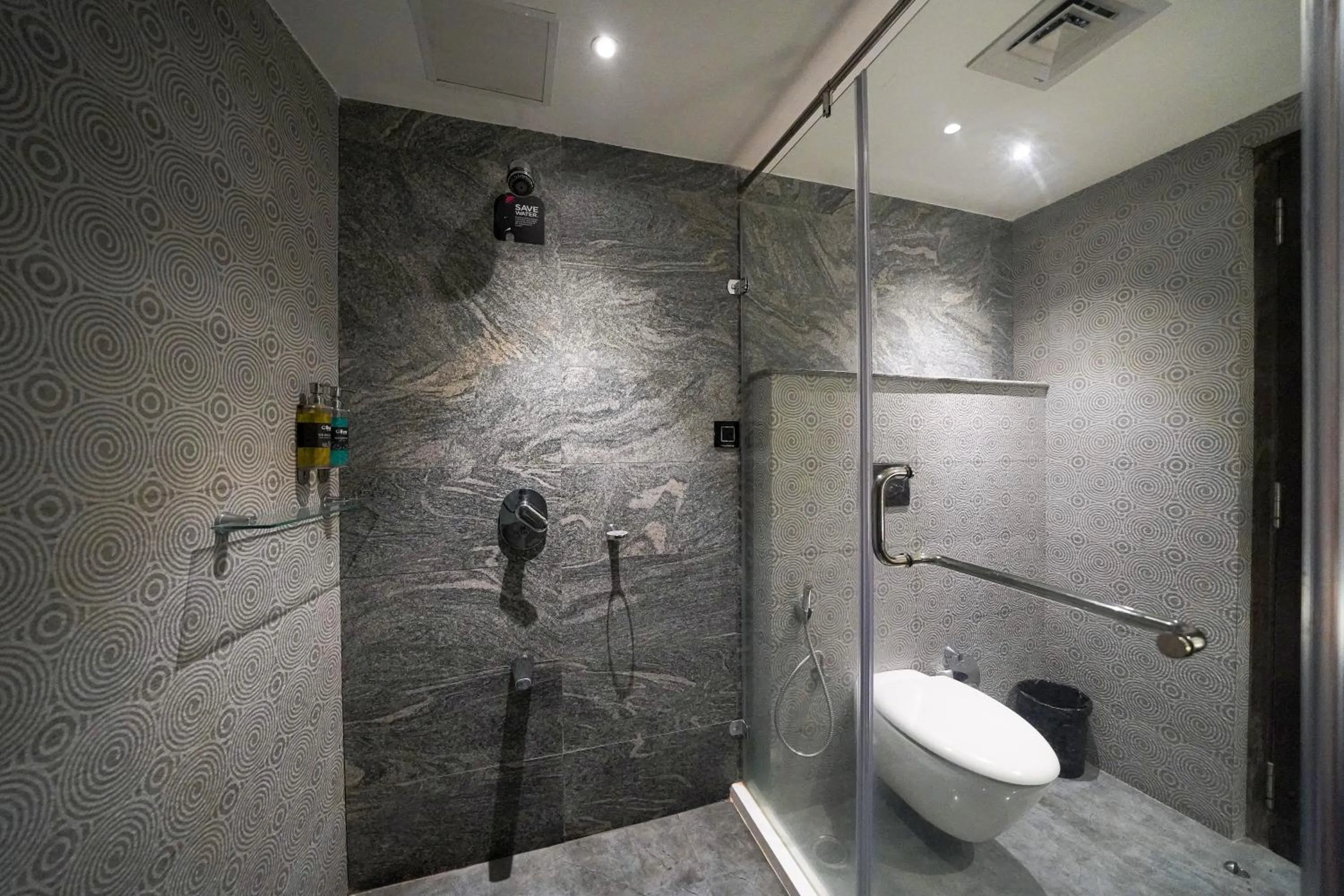 Shower in Olive Hotel MG Road Dunsvirk Inn by Embassy Group