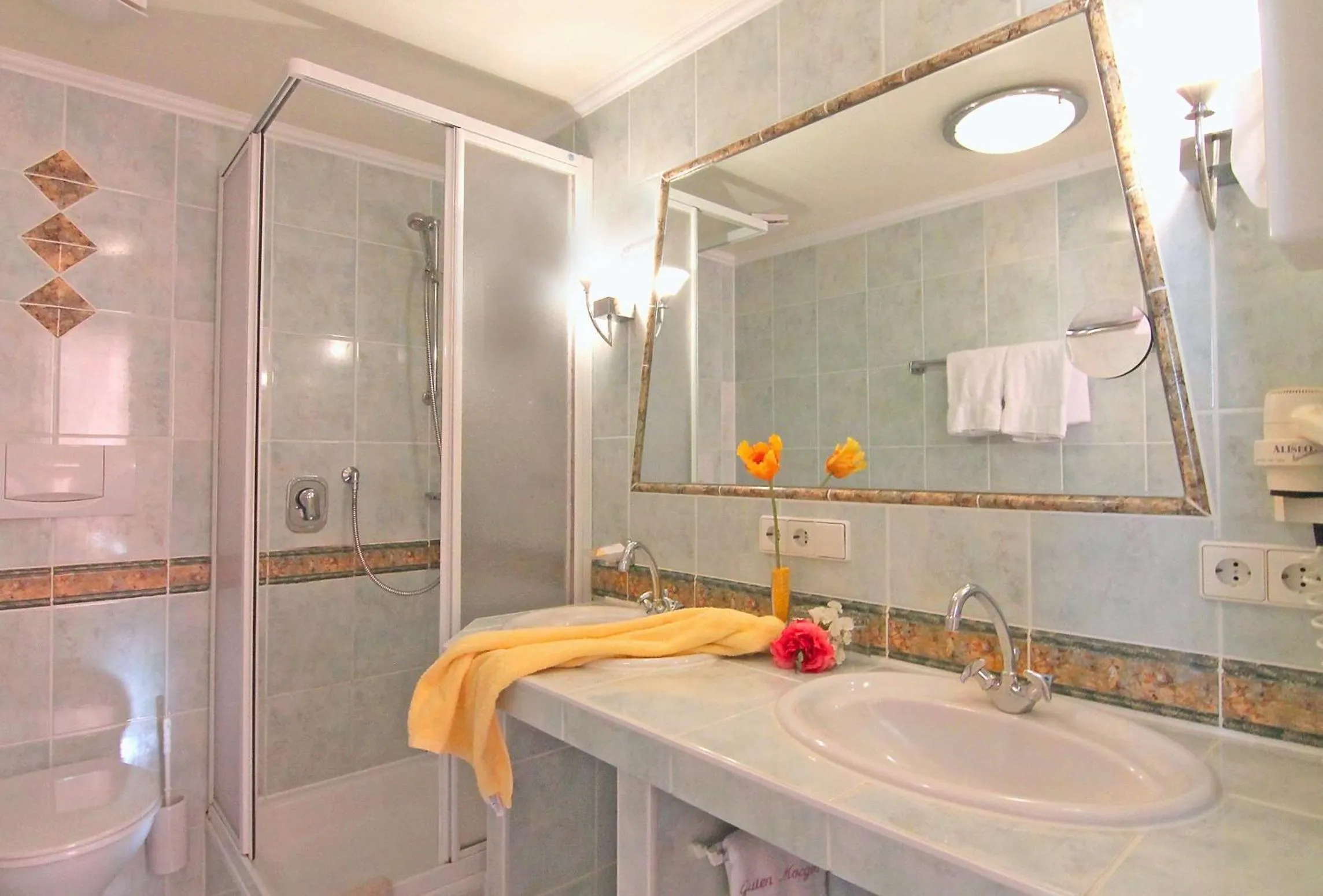 Bathroom in Hotel Weingärtner