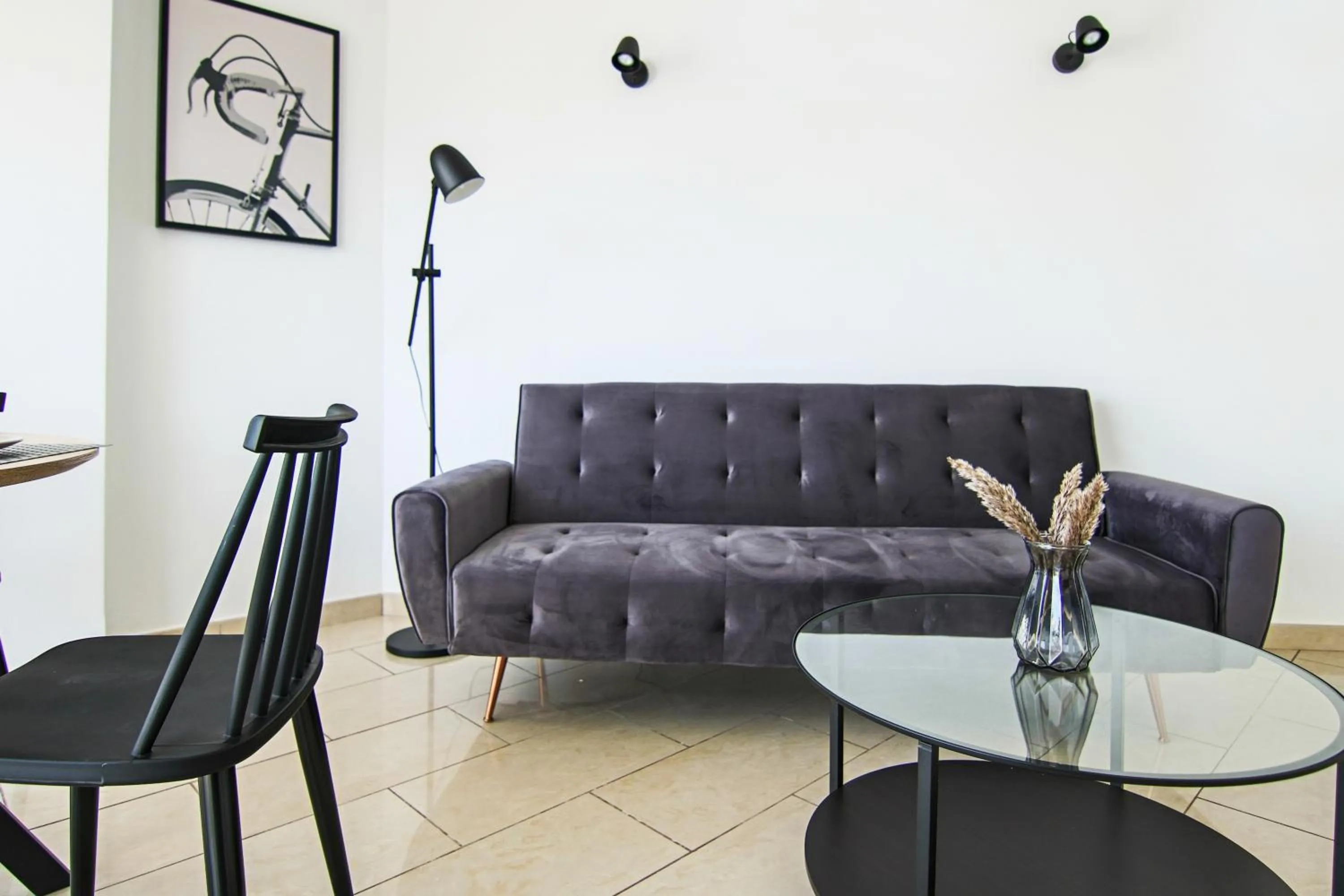 Nightclub / DJ in Phaedrus Living Seaside Junior Suite Lighthouse 63