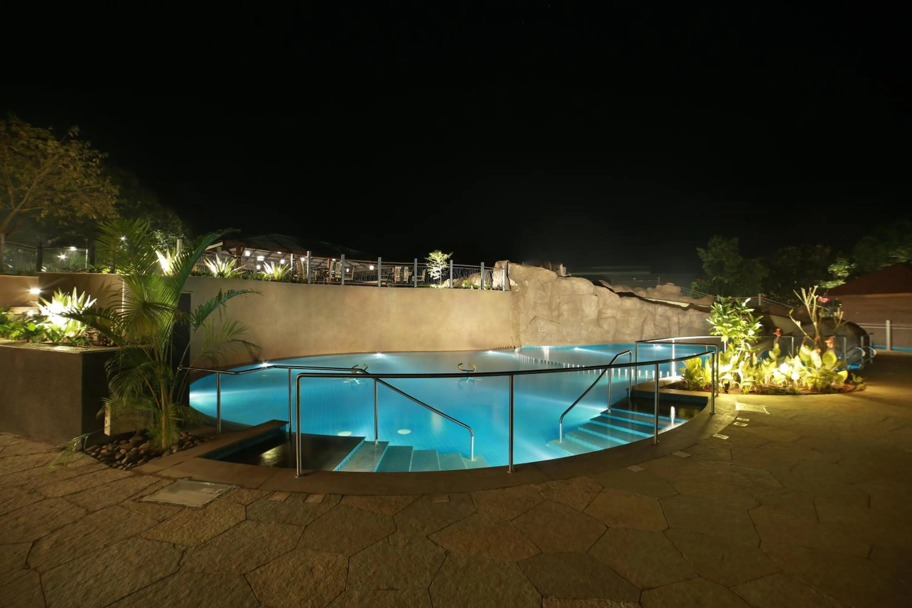Swimming pool in Club Mahindra Assonora, Goa