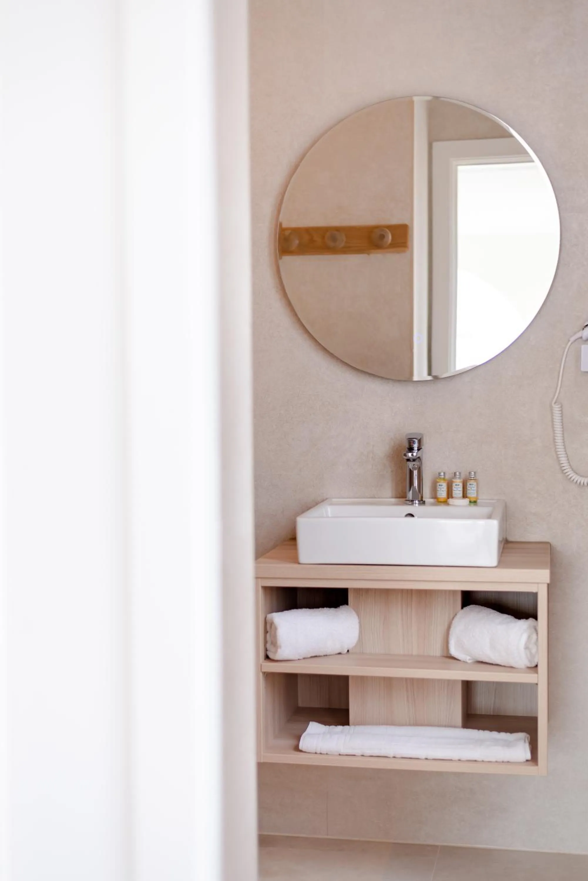 Portomar Apartments - 4-Star Superior Hotel