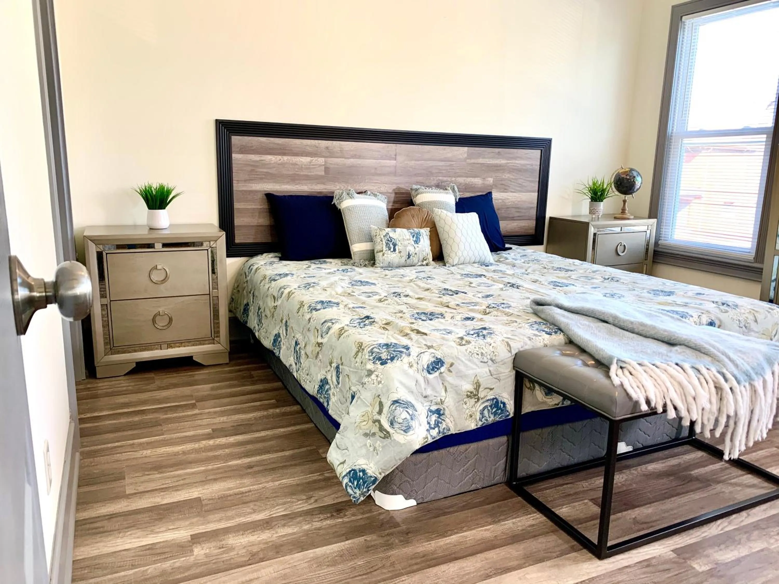 Bedroom, Bed in The Iron Scow - With Private Yard & Free Parking, Minutes From Falls & Casino by Niagara Hospitality