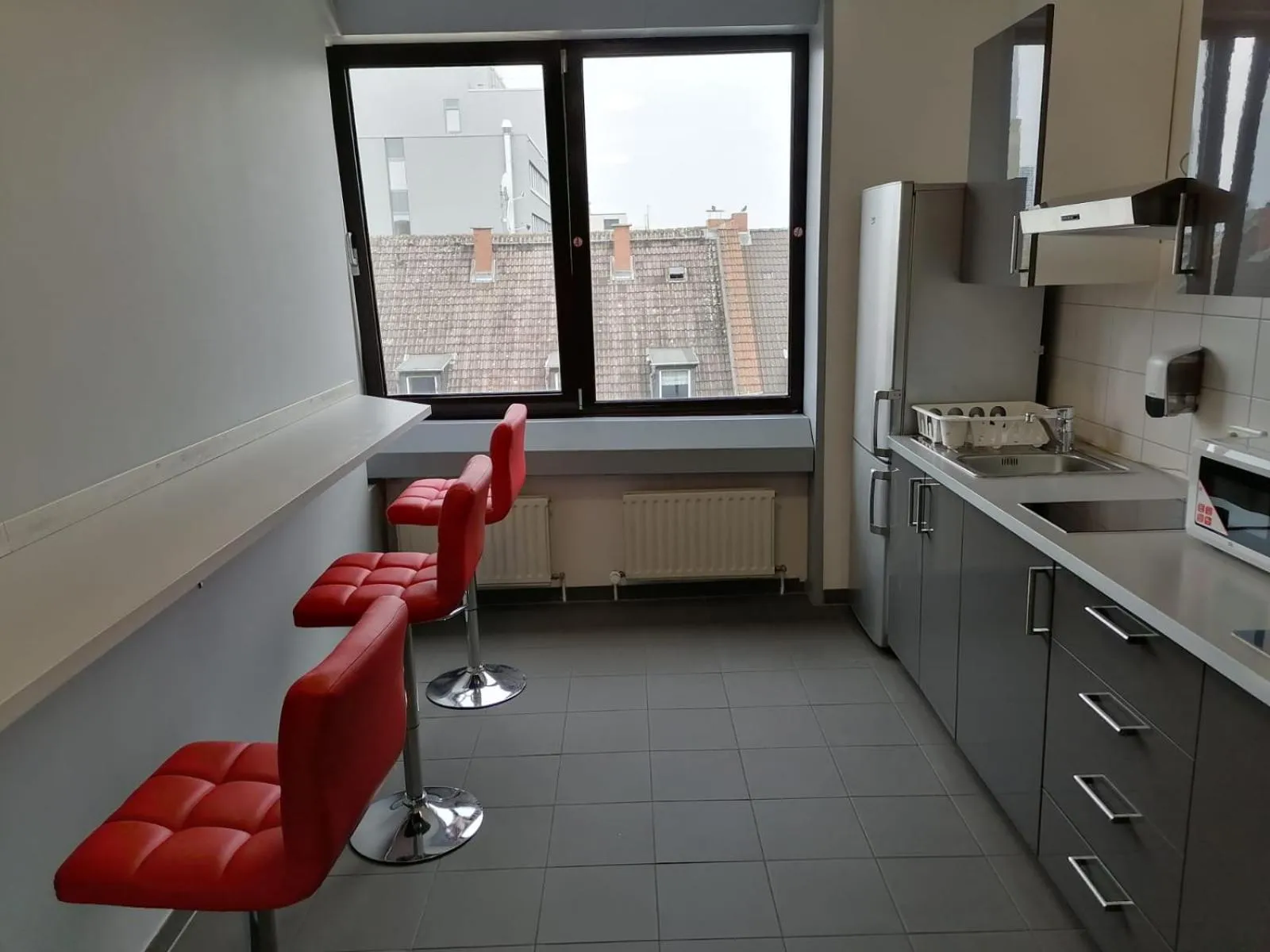 Communal kitchen in Panorama Hostel