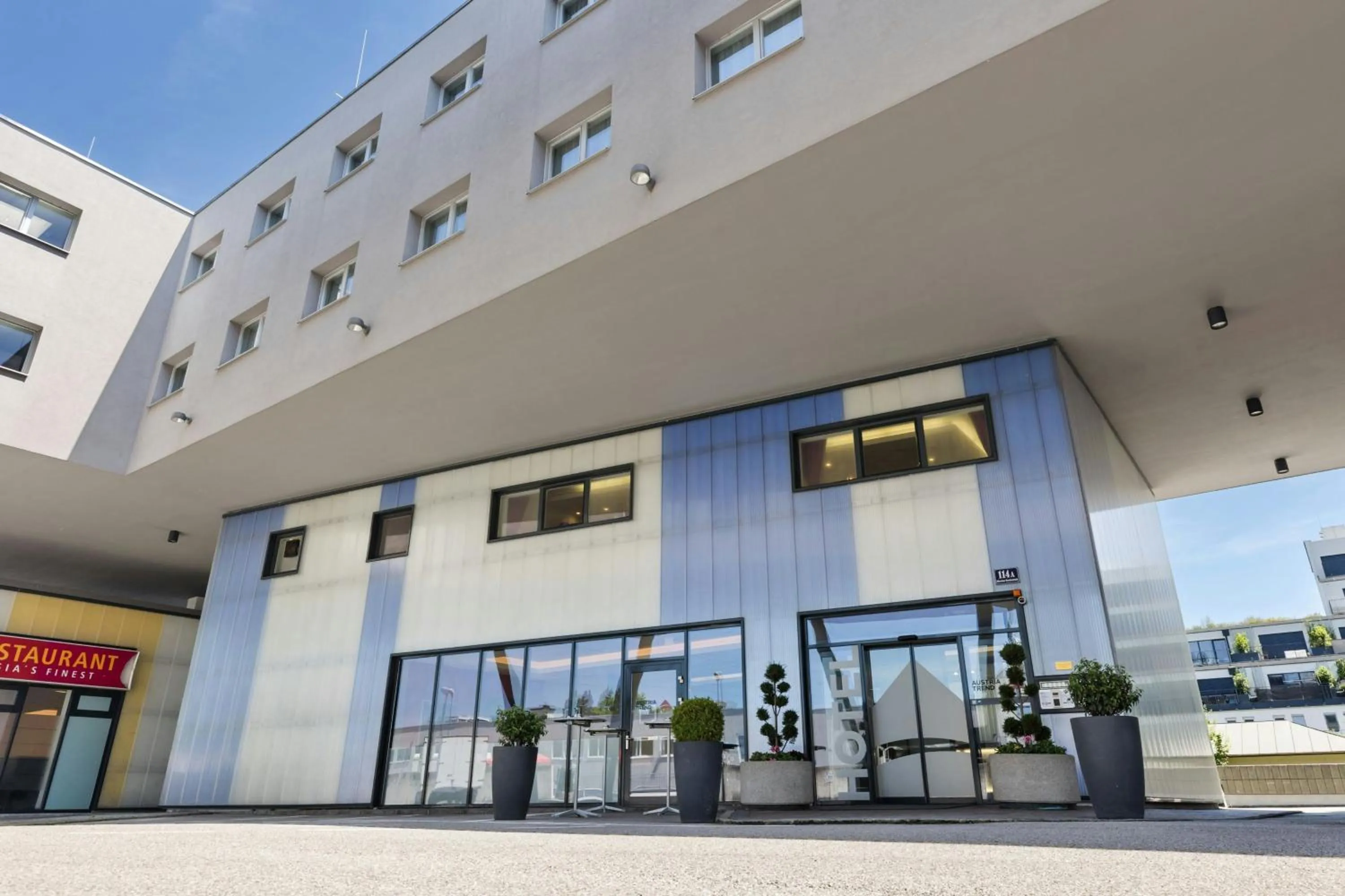 Property building in Four Points Flex by Sheraton Salzburg Messe