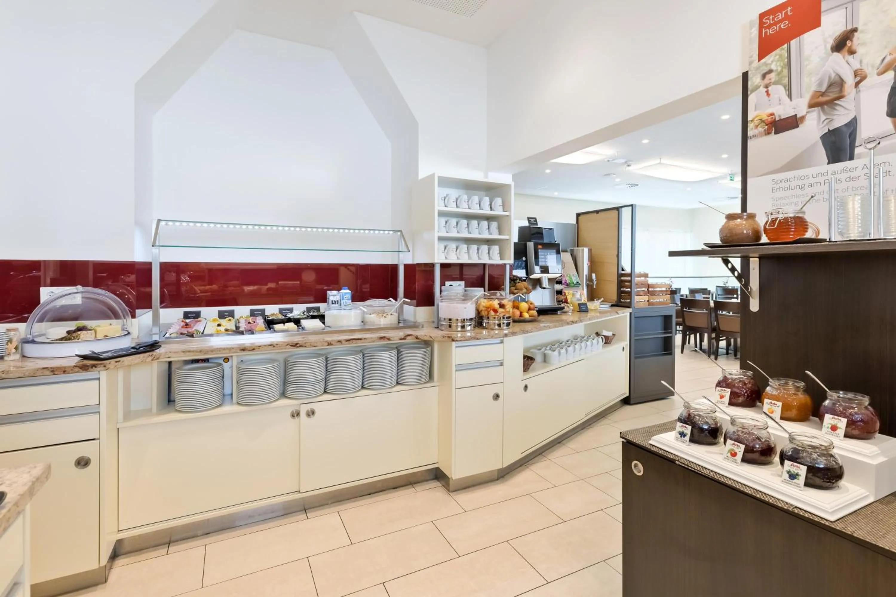 Restaurant/places to eat in Austria Trend Hotel Salzburg Messe