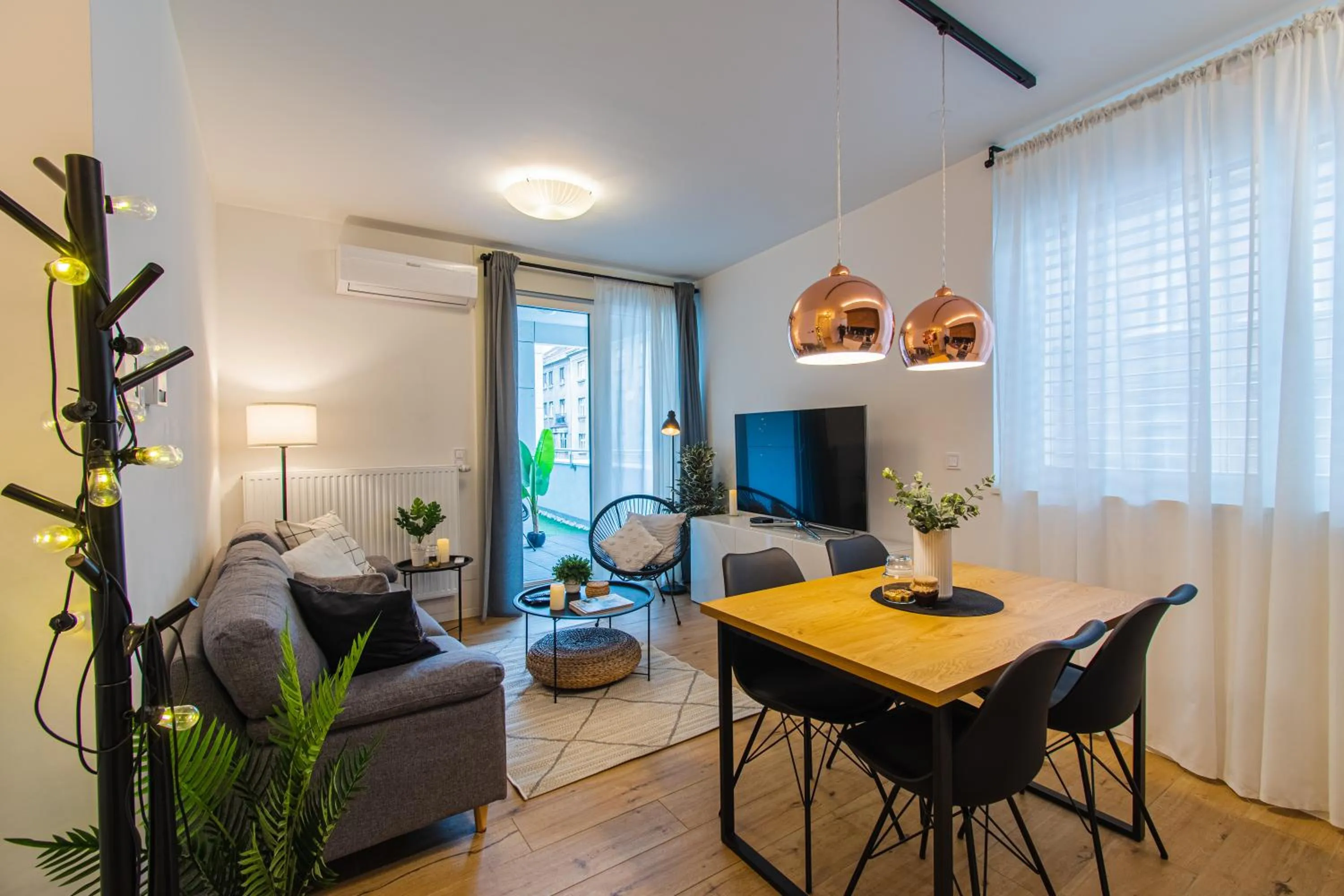 One-Bedroom Apartment in Flexible SelfCheckIns 36 - Zagreb - Garage - Loggia - New - Luxury