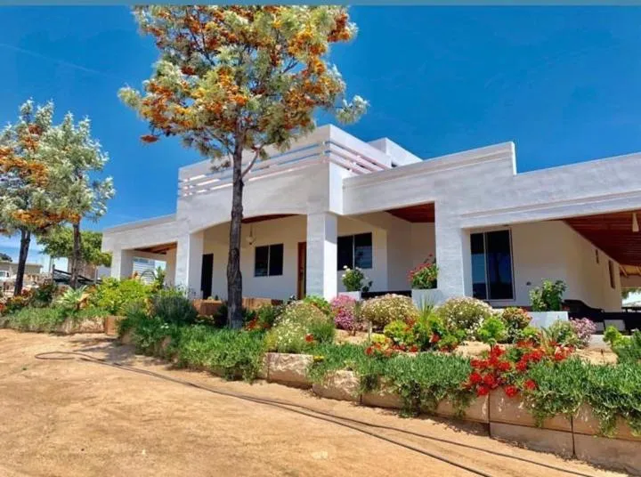 Property building in Flor de Cera