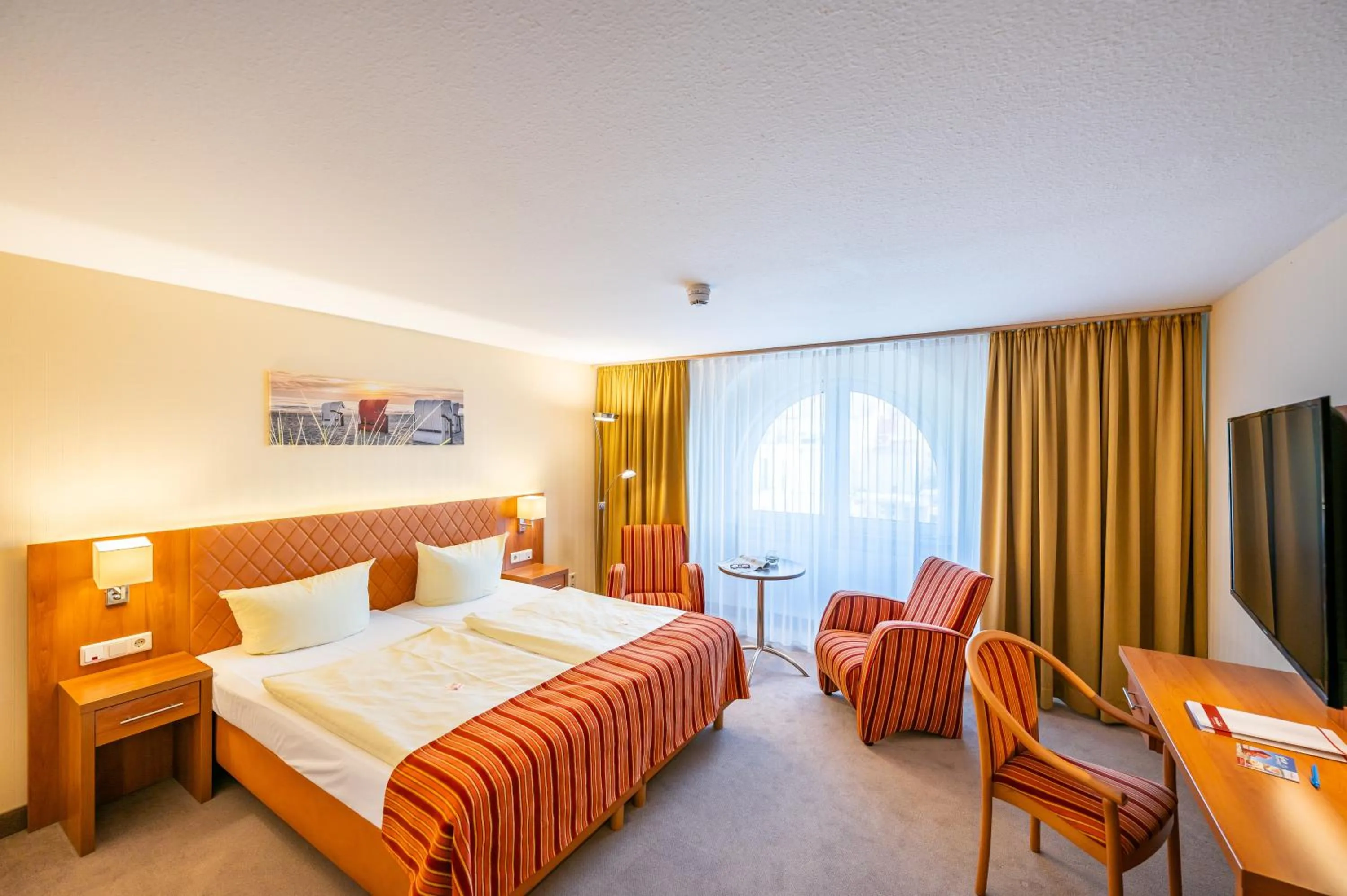 Photo of the whole room, Bed in Centralhotel Binz
